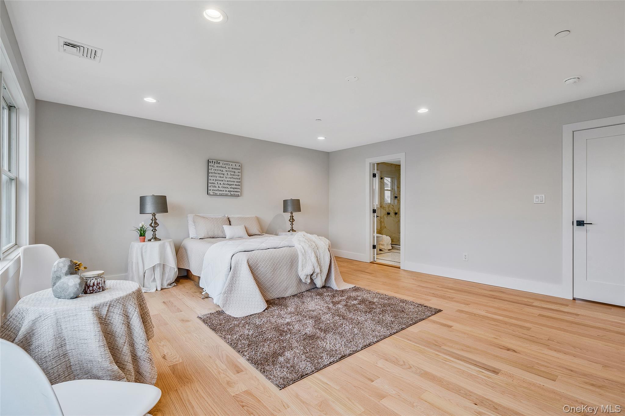 243 Mott Street Property Photo 28