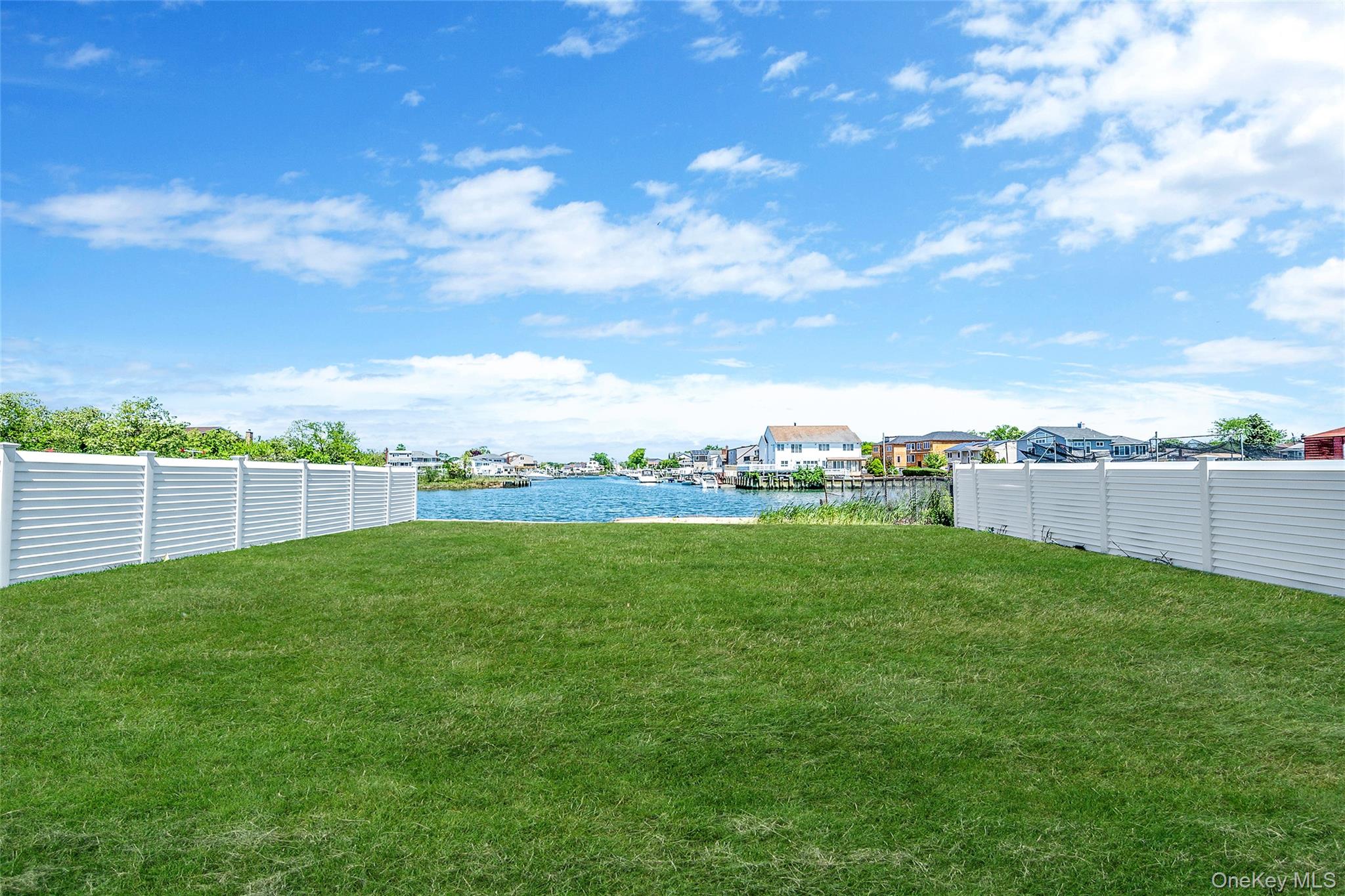 243 Mott Street Property Photo 40