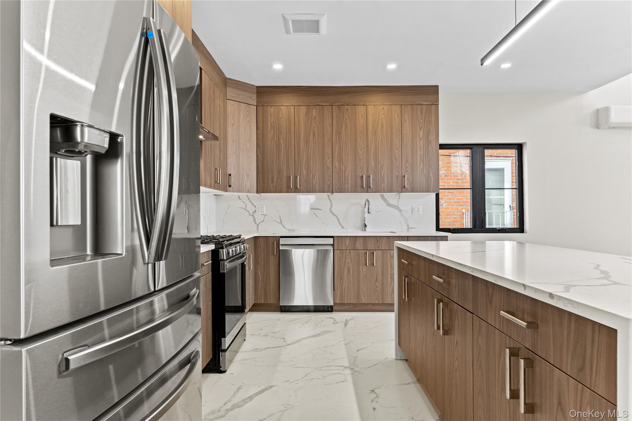 75-31 175th Street Property Photo 14