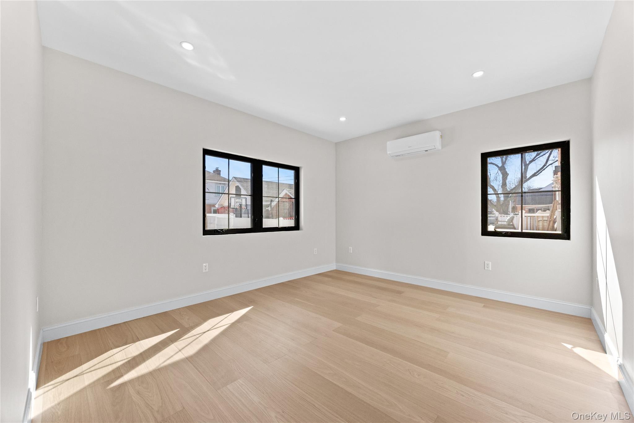 75-31 175th Street Property Photo 18