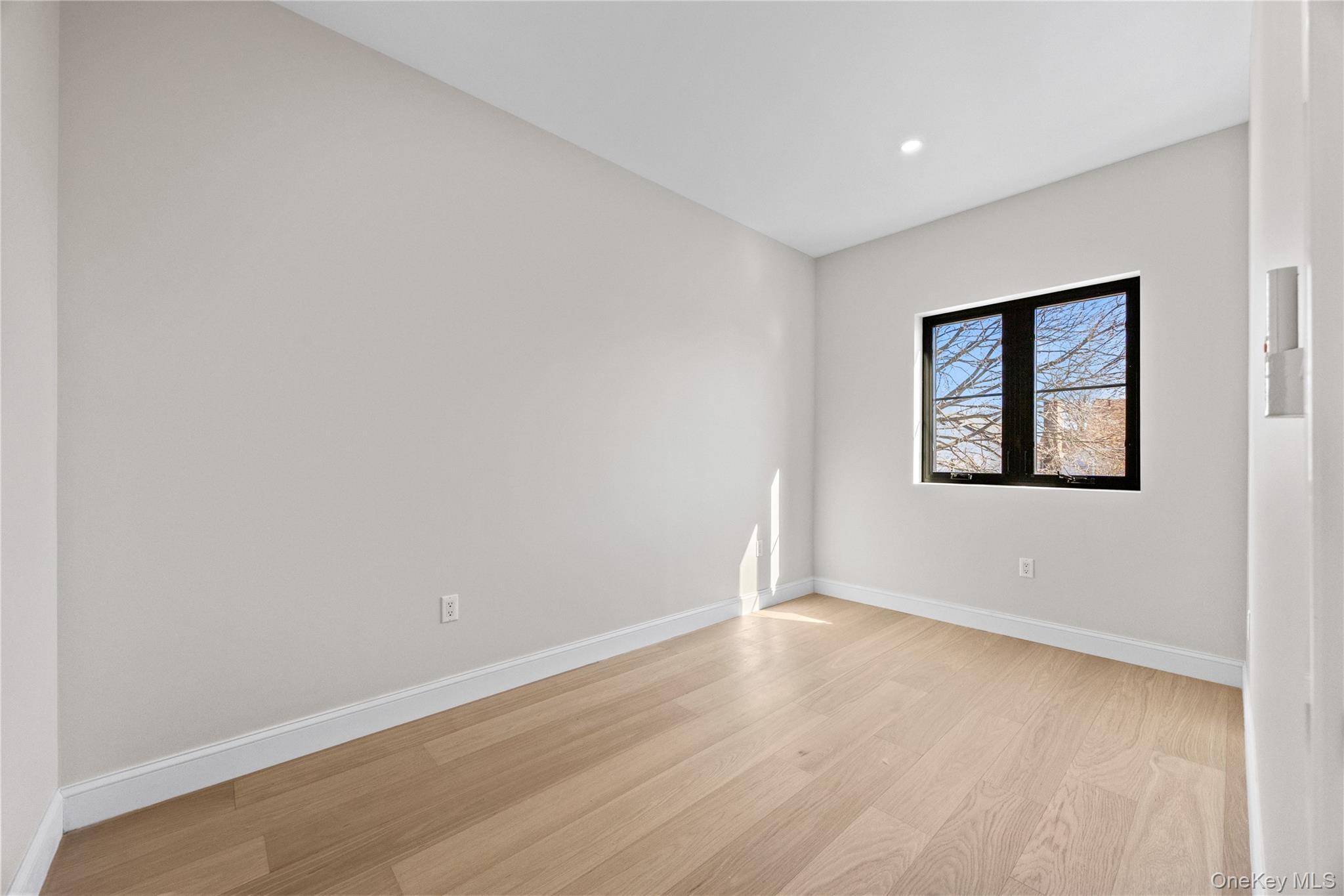 75-31 175th Street Property Photo 26