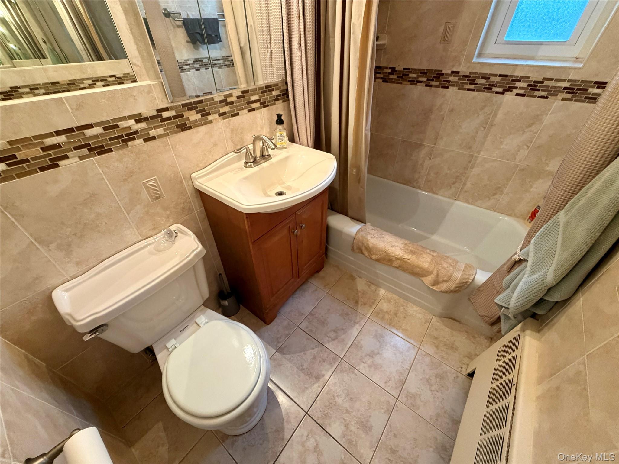 88-17 Shore Parkway 016 Property Photo 22