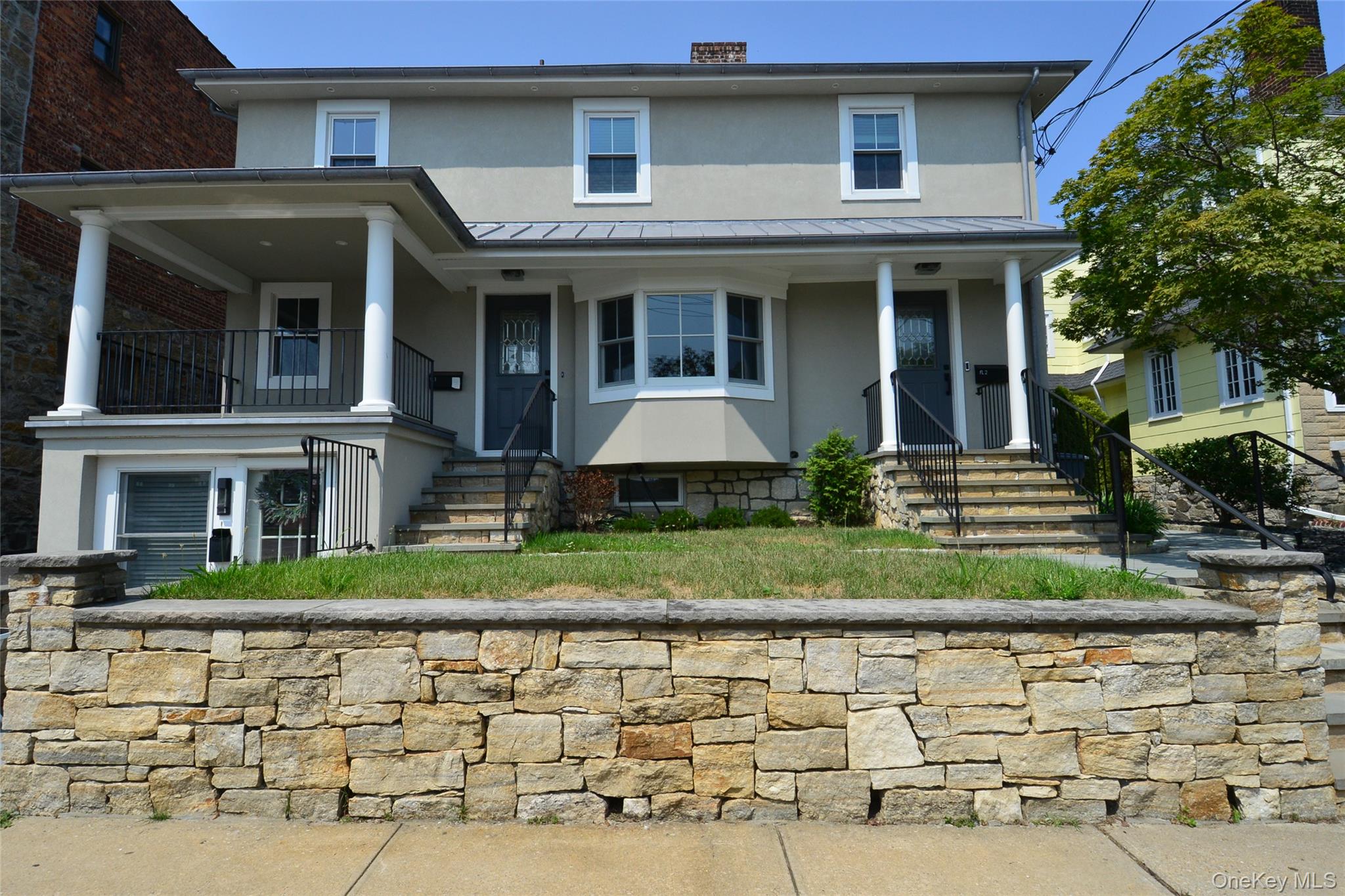 137 Hillside Place Property Photo 2