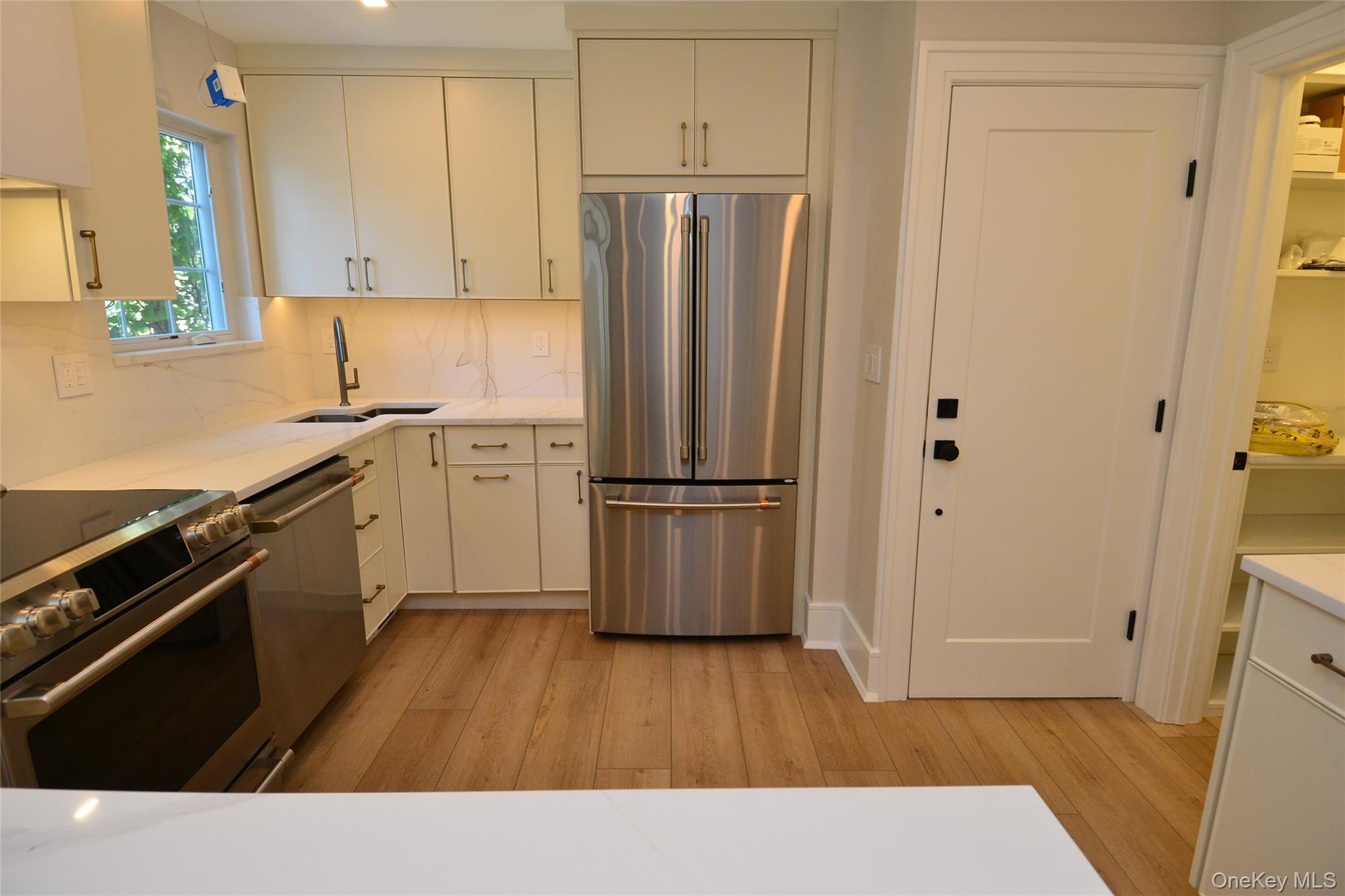 137 Hillside Place Property Photo 7