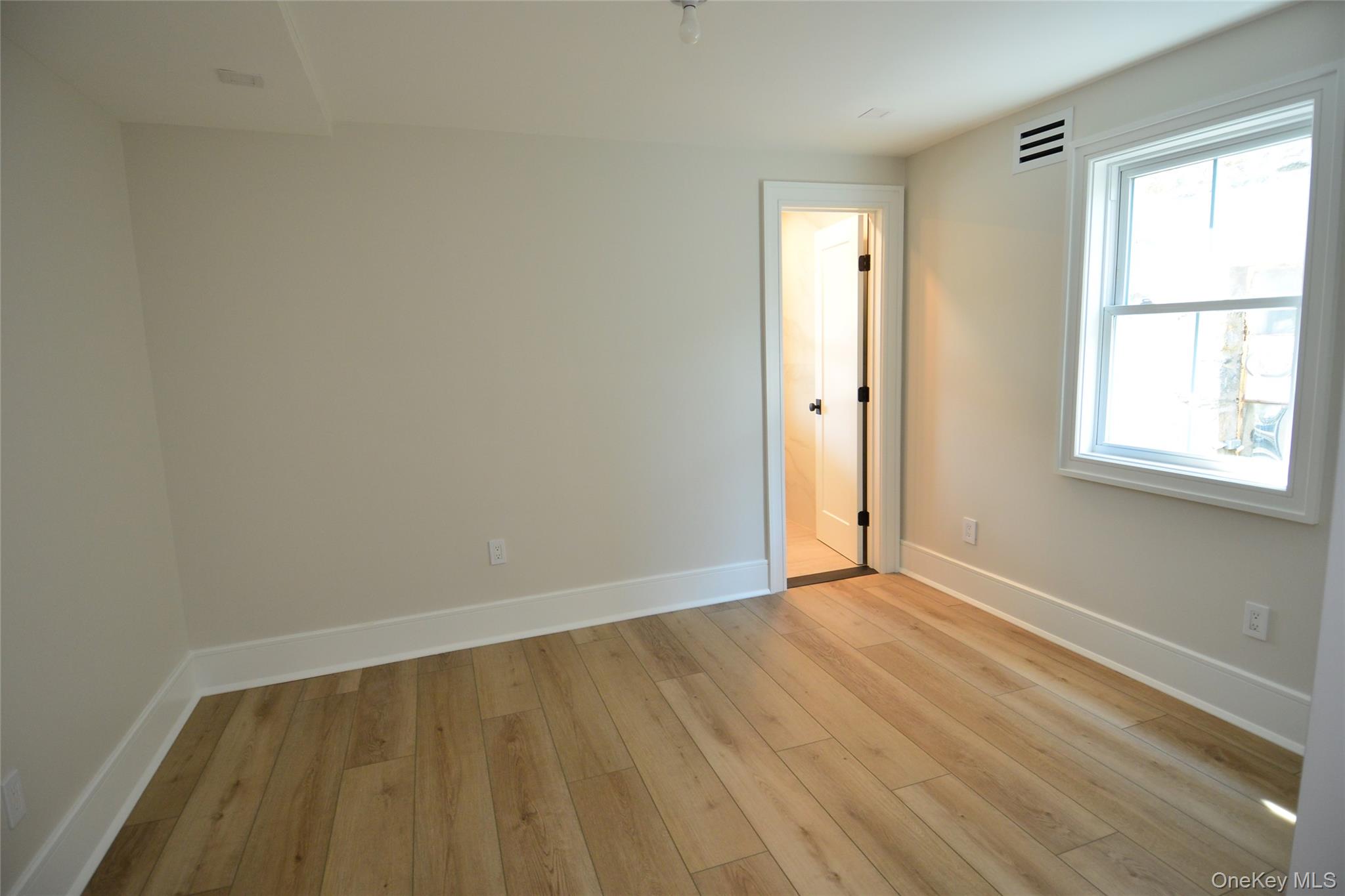 137 Hillside Place Property Photo 10