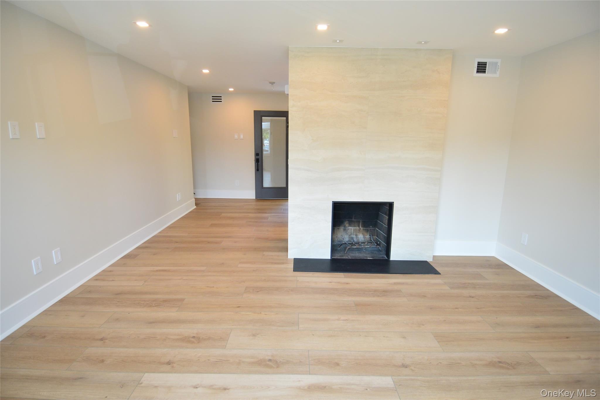 137 Hillside Place Property Photo 16