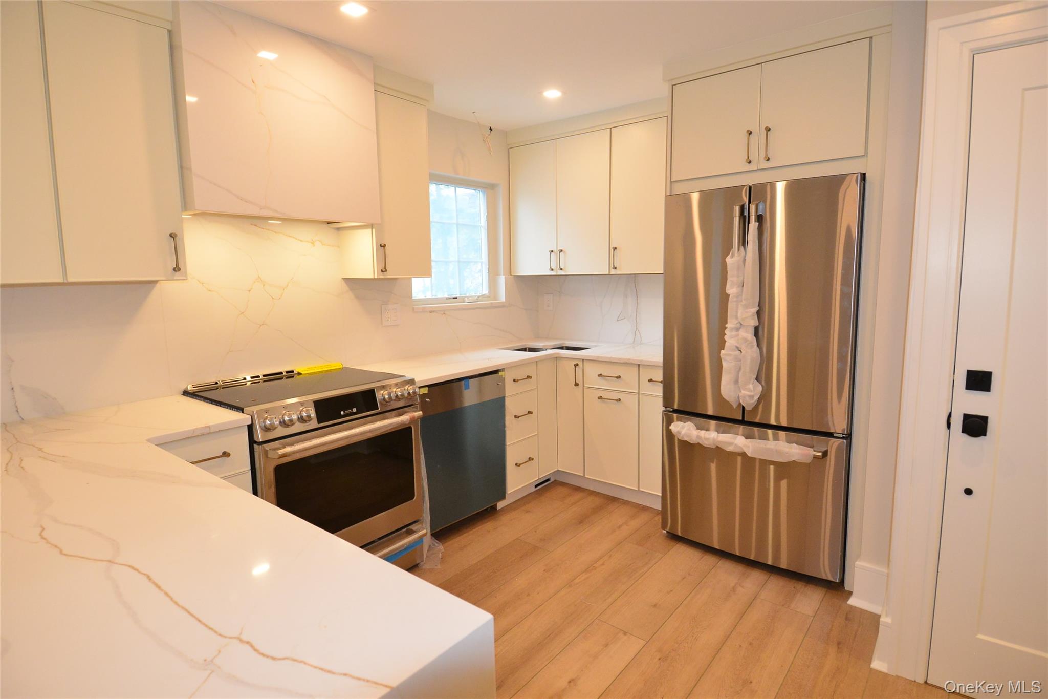 137 Hillside Place Property Photo 24