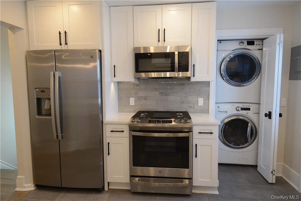 137 Hillside Place Property Photo 35