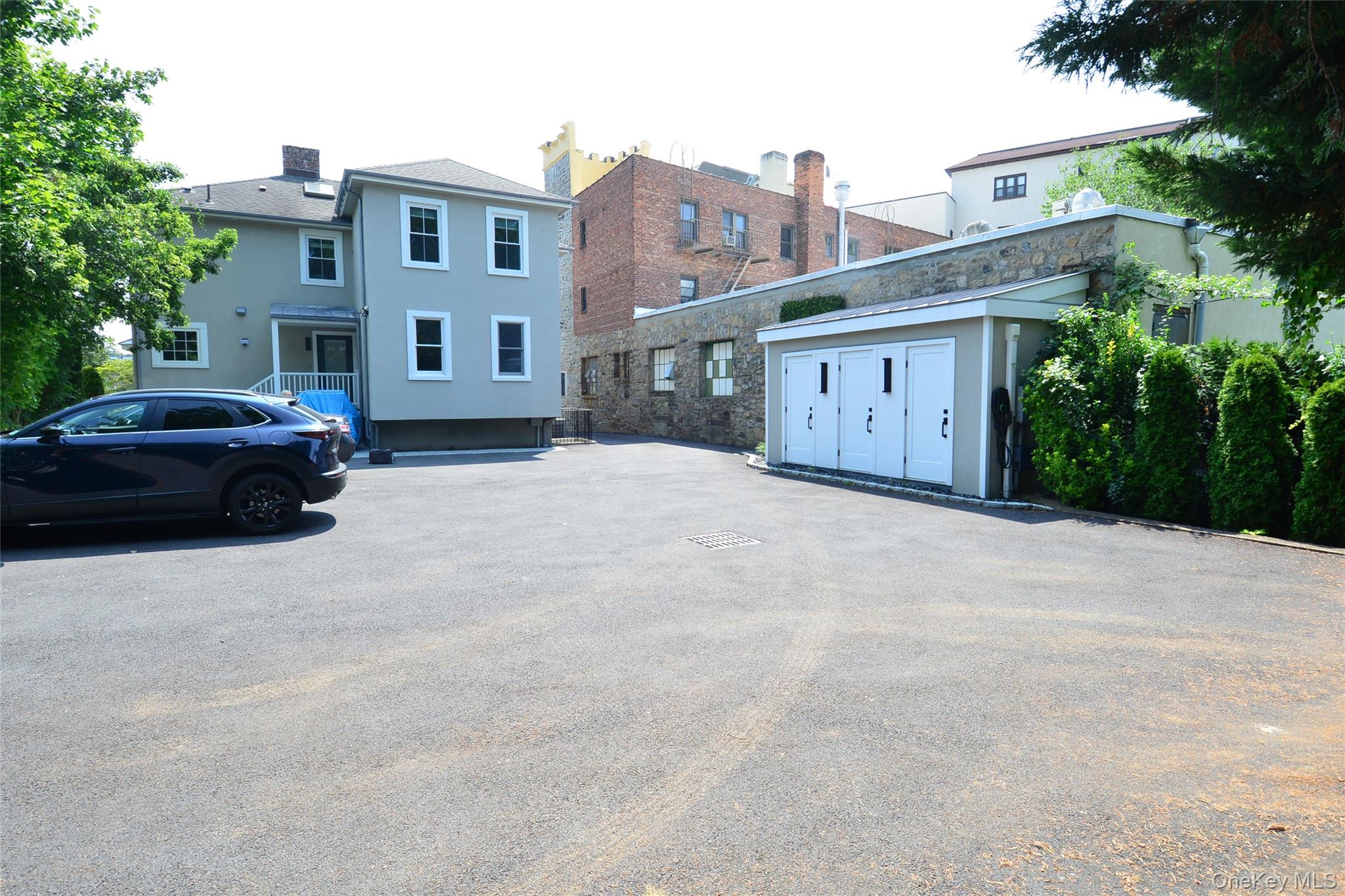 137 Hillside Place Property Photo 44
