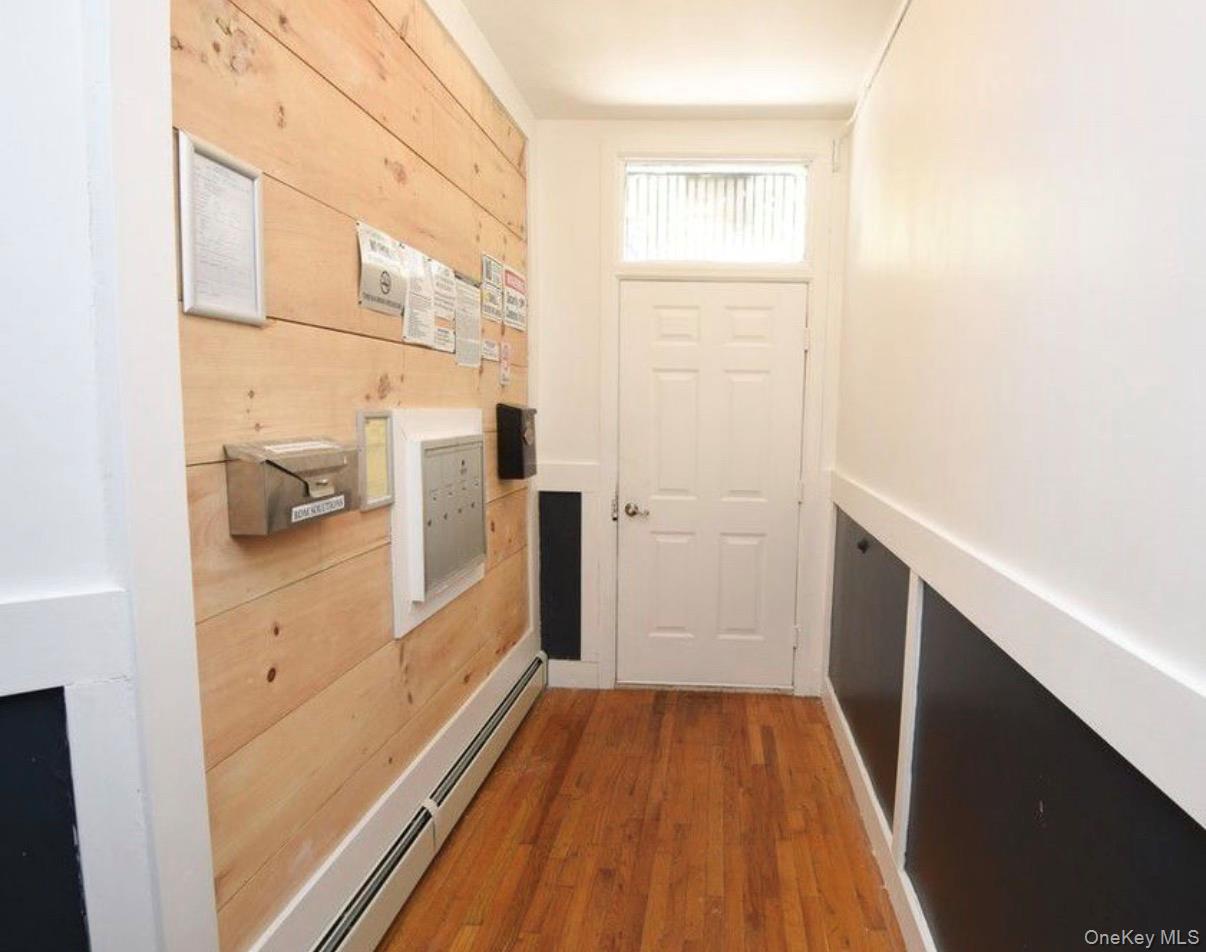 546 W 188th Street Property Photo 8
