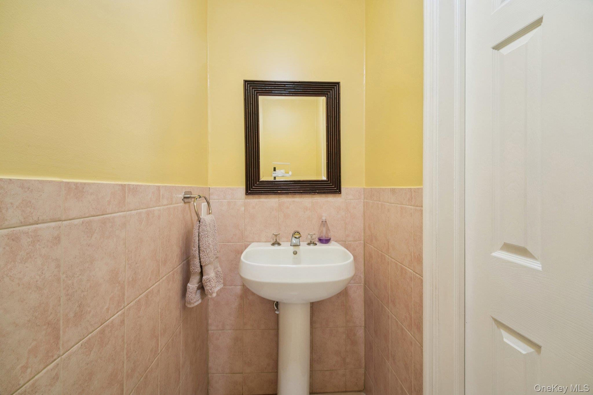 162 Harding Avenue Property Photo 31