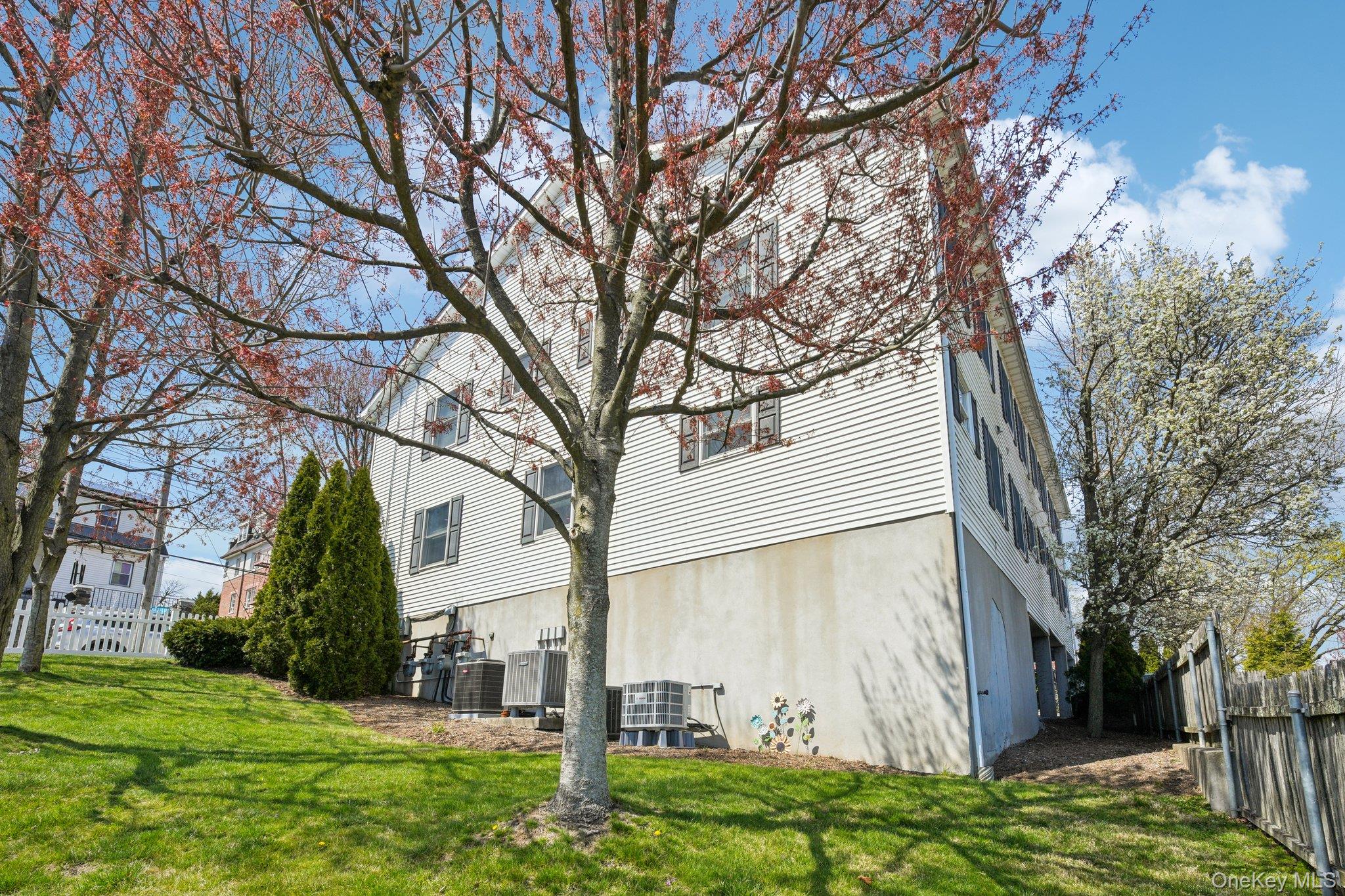 162 Harding Avenue Property Photo 34