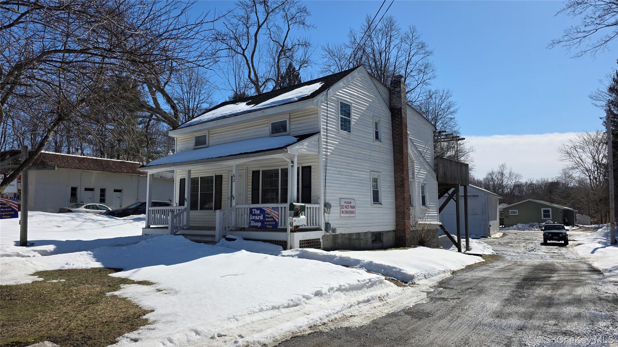 62 E Market Street Property Photo 3