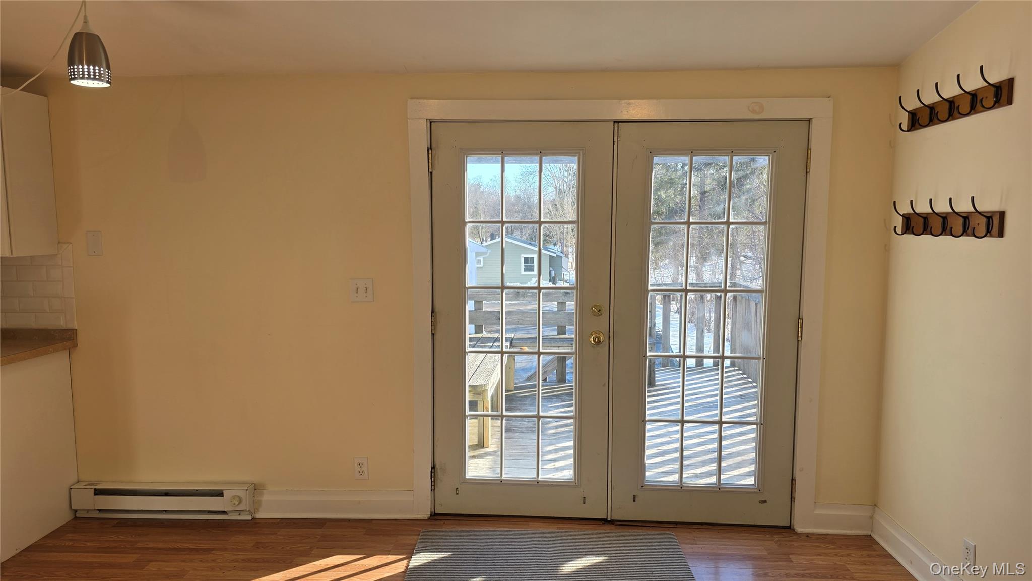 62 E Market Street Property Photo 7