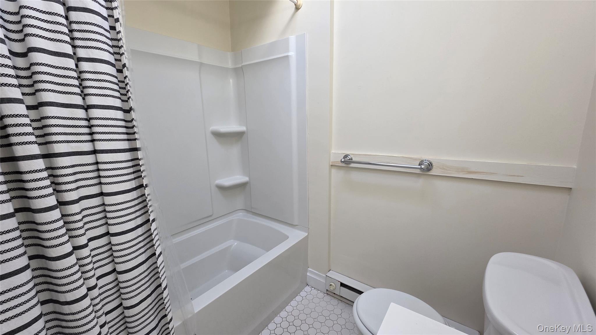 62 E Market Street Property Photo 13