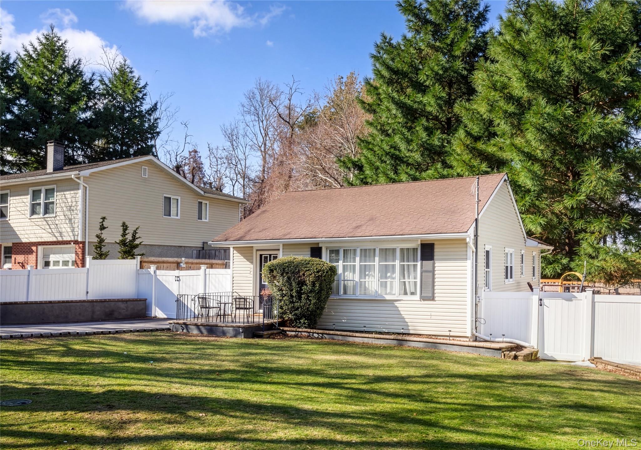 193 Maple Road Property Photo 1