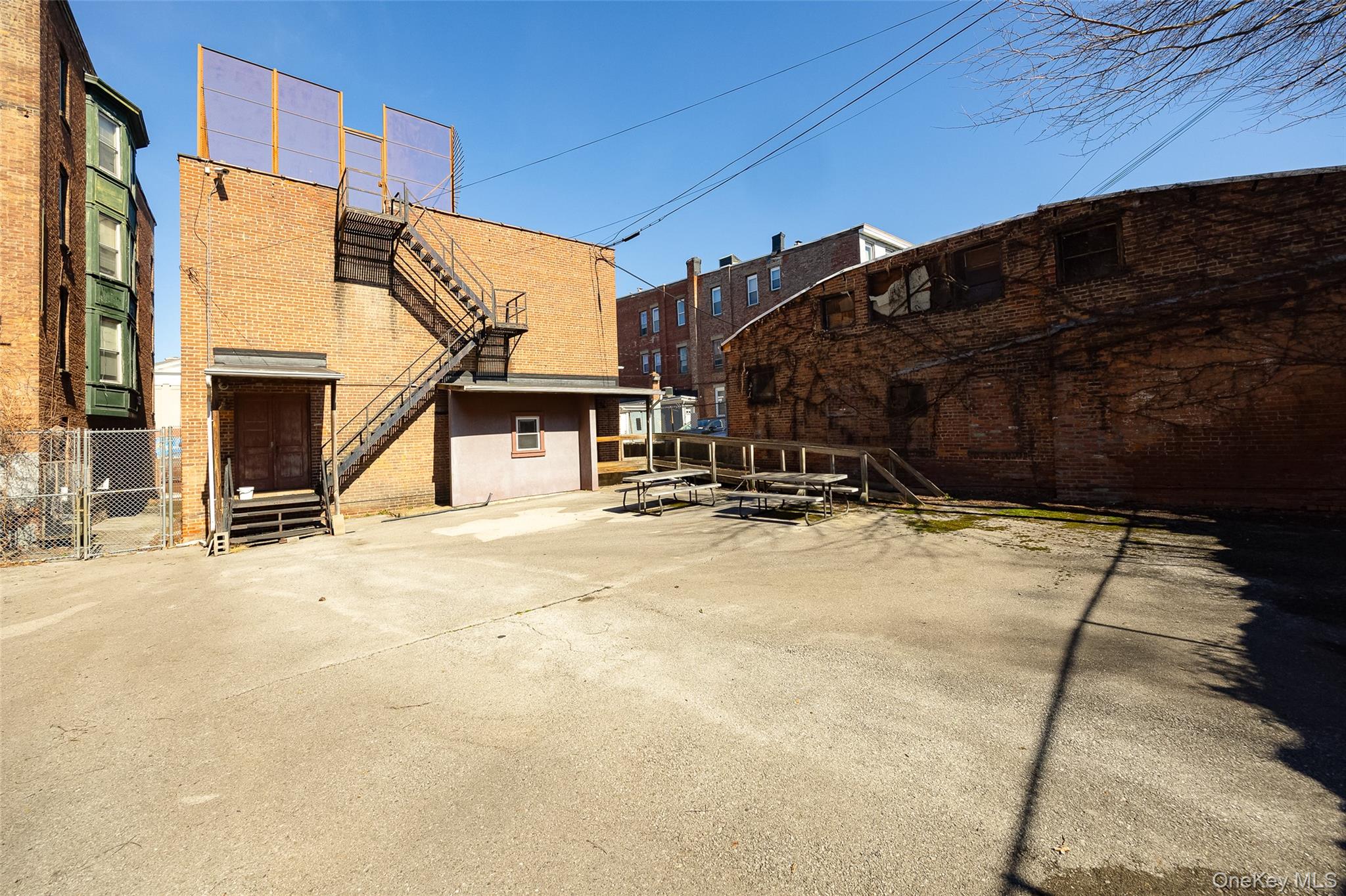214 Main Street Property Photo 31