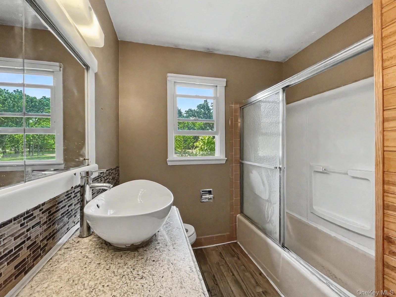 225 Monhagen Avenue Property Photo 6