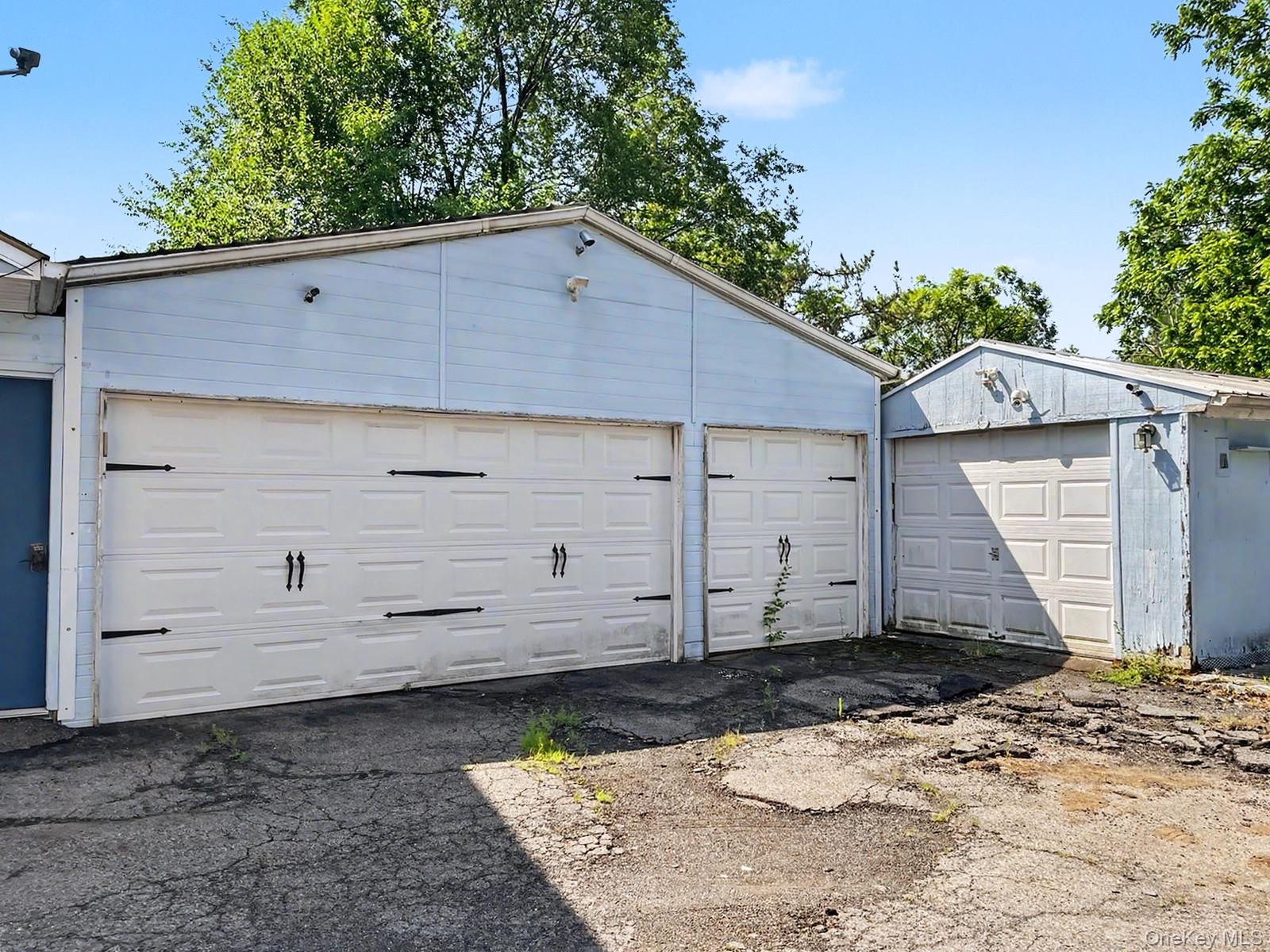 225 Monhagen Avenue Property Photo 19