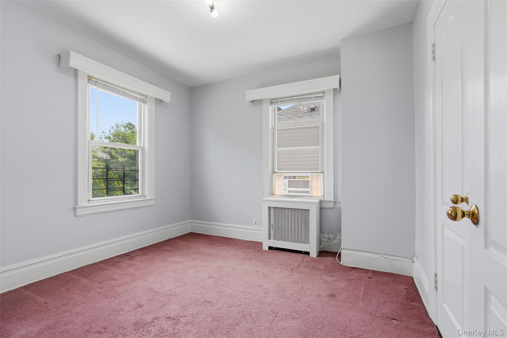 1372 Hollywood Avenue Property Photo 20