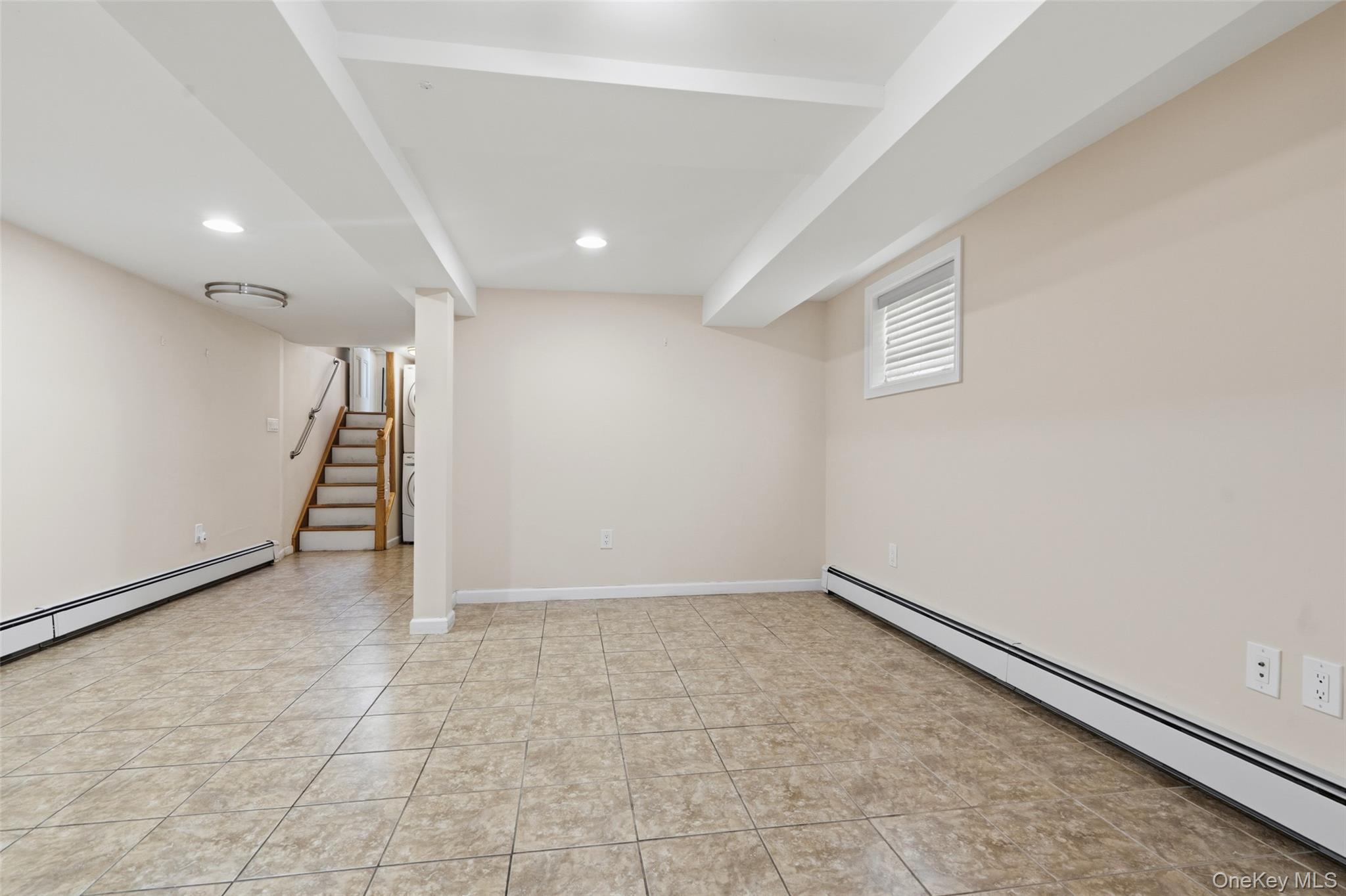 1372 Hollywood Avenue Property Photo 23