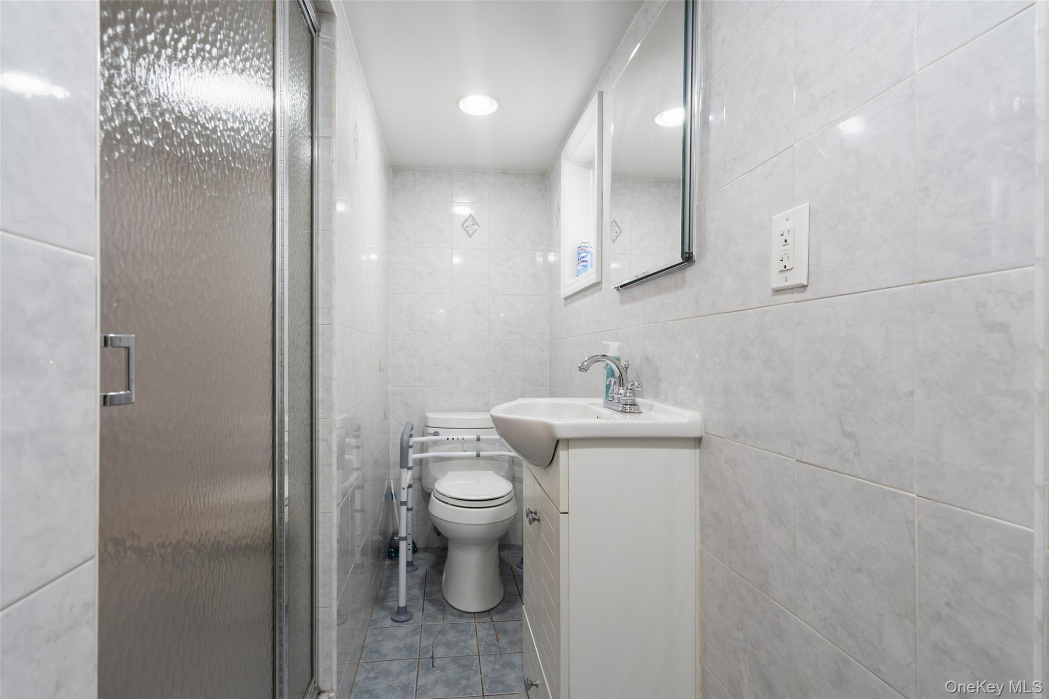 1372 Hollywood Avenue Property Photo 27