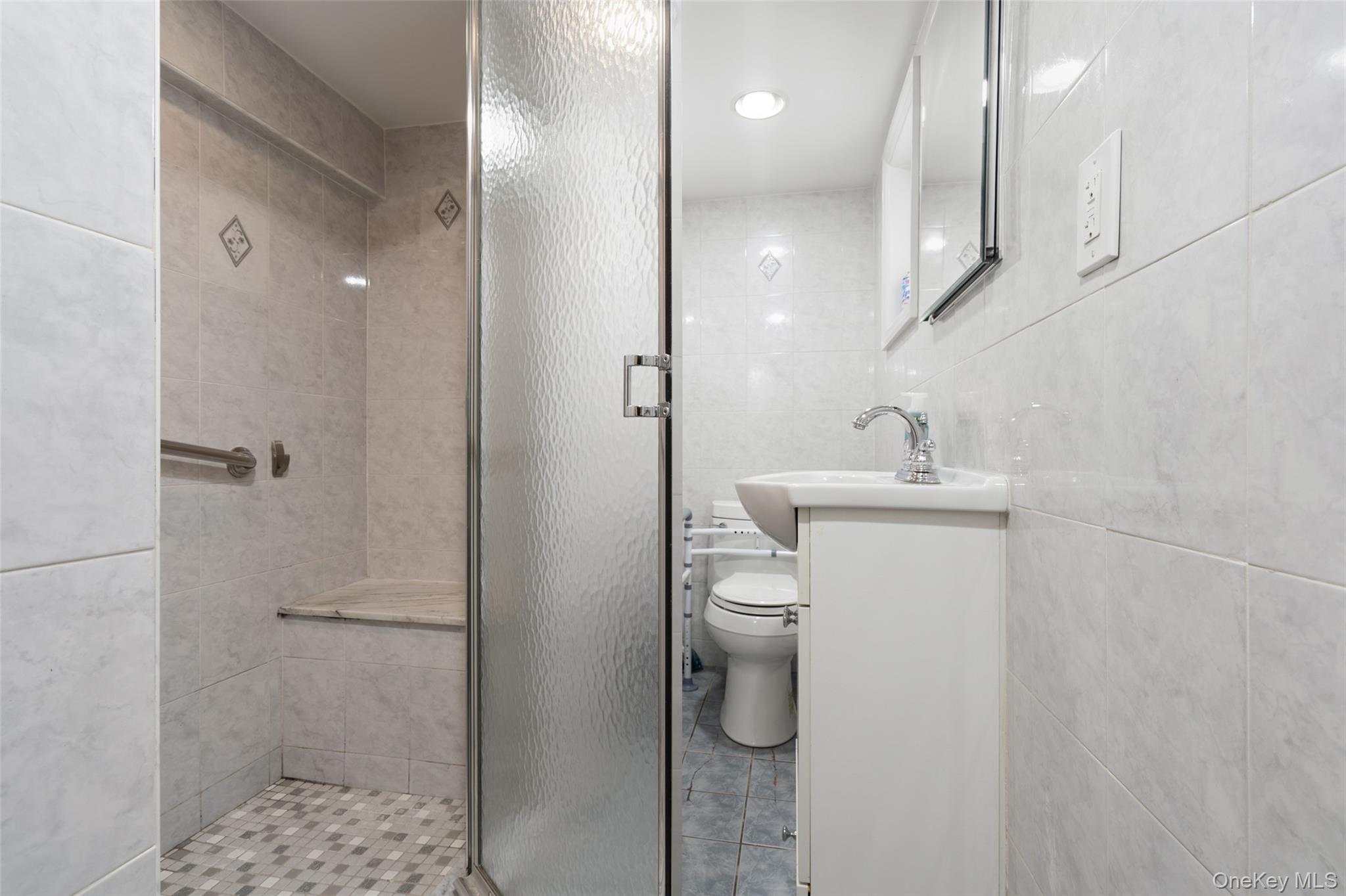 1372 Hollywood Avenue Property Photo 28
