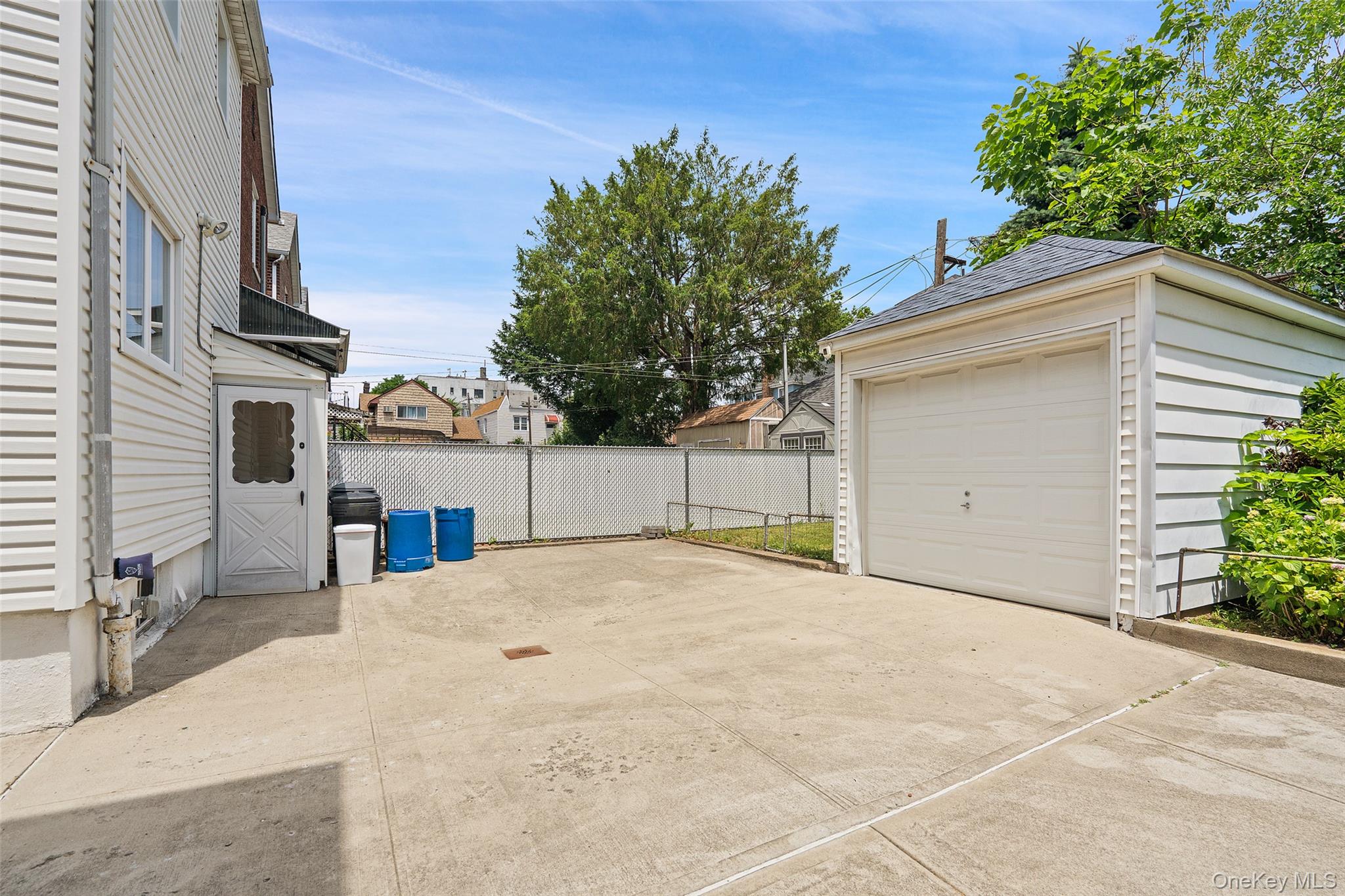1372 Hollywood Avenue Property Photo 29