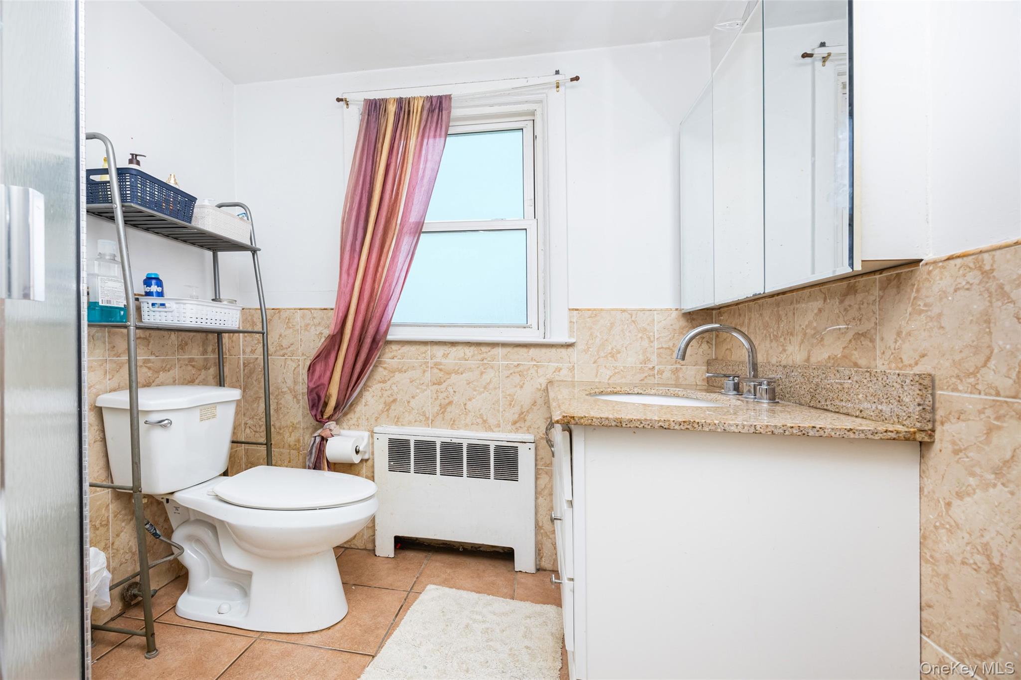 84 Middle Neck Road Property Photo 10