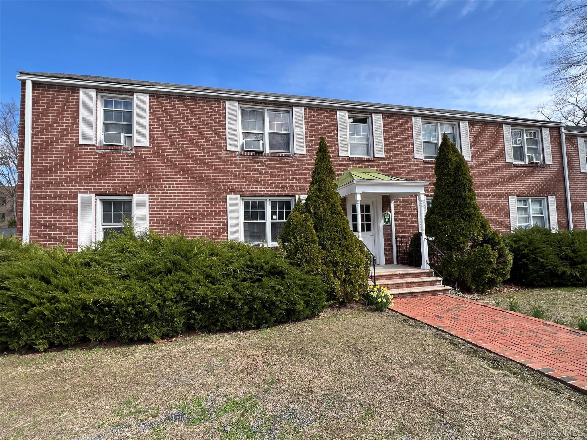 101 Carpenter Avenue 1B Property Photo 1