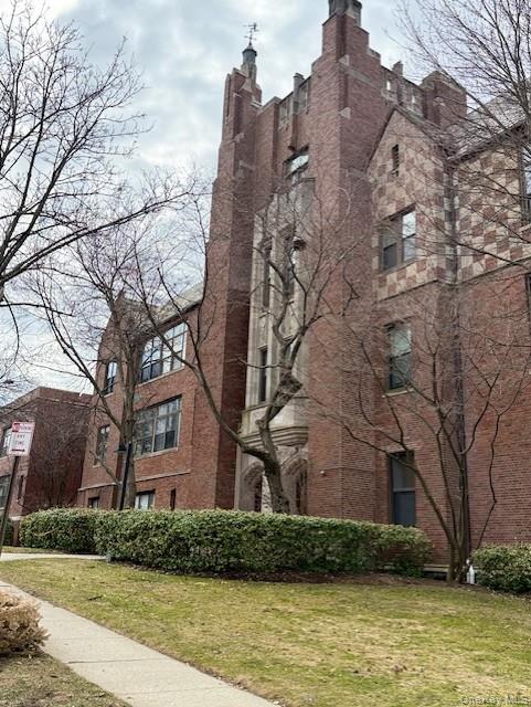 75 Mckinley Avenue B3-4 Property Photo 1