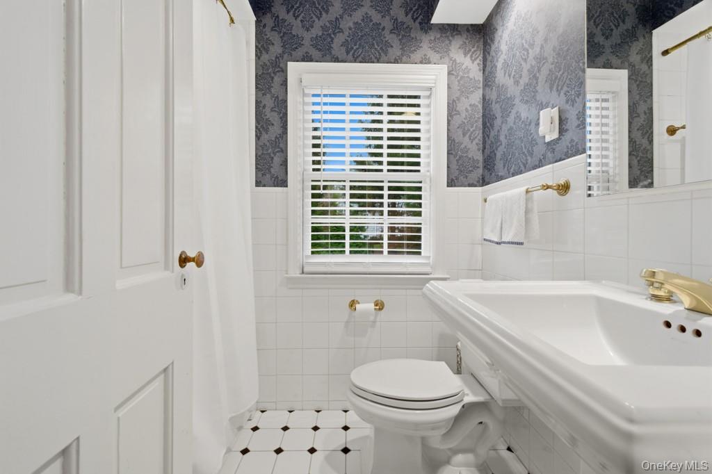 179 River Road Property Photo 18