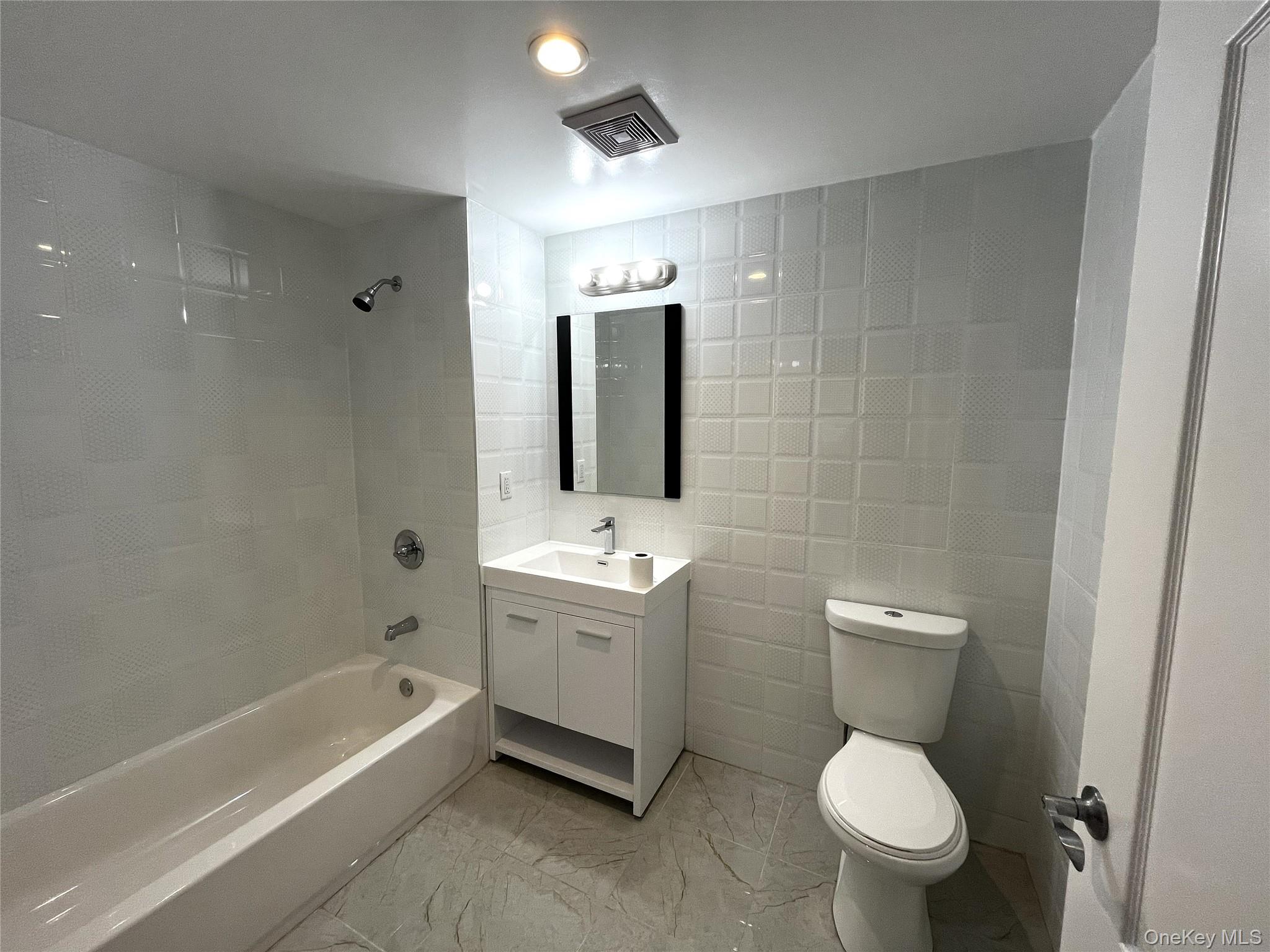 7026 Queens Boulevard 2a Property Photo 11