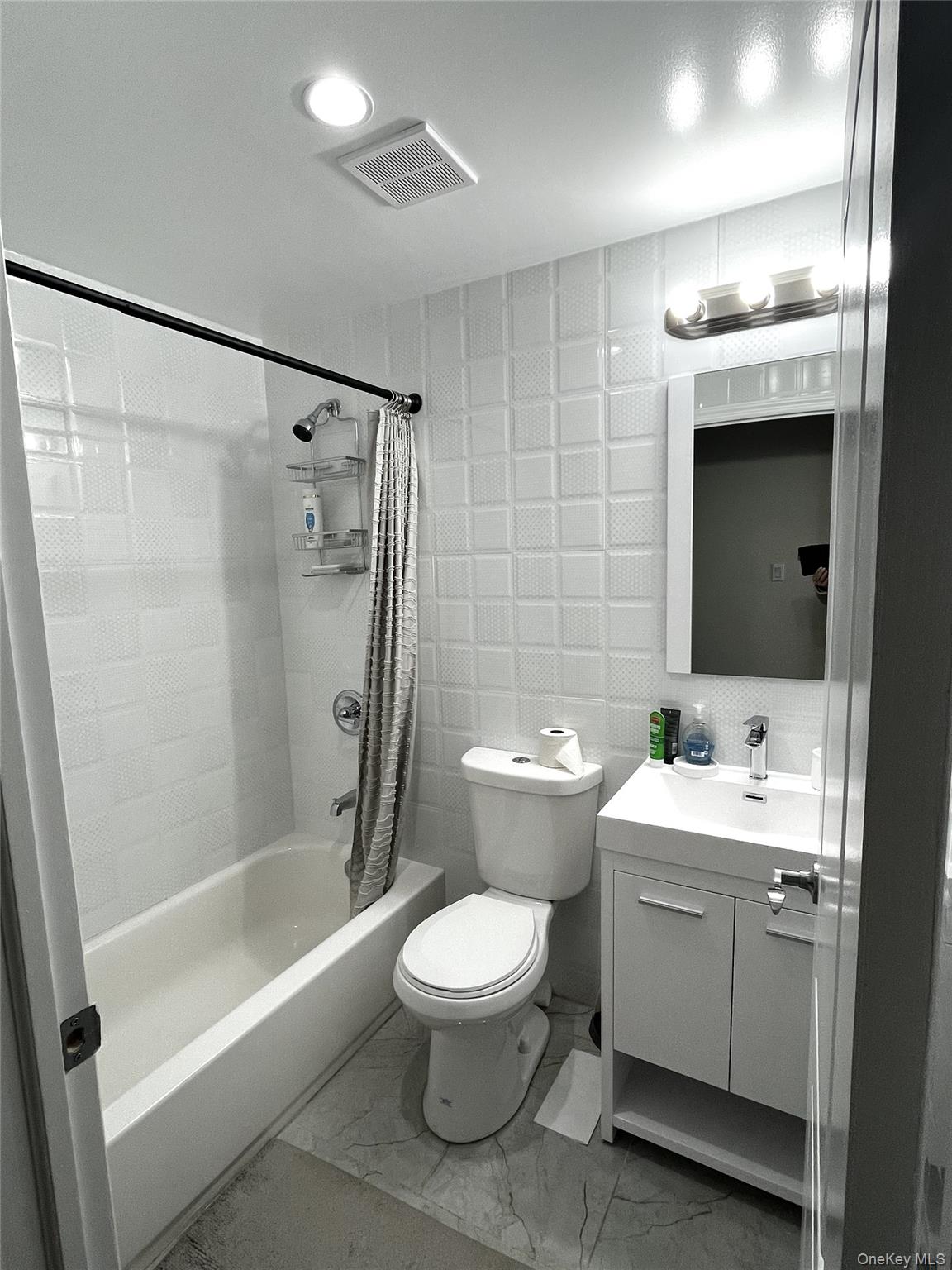 7026 Queens Boulevard 2a Property Photo 12