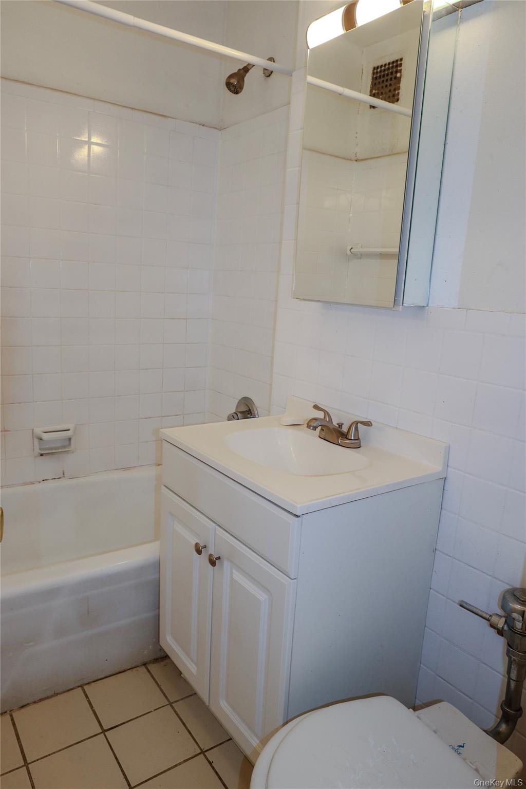 8720 175th Street 3j Property Photo 8