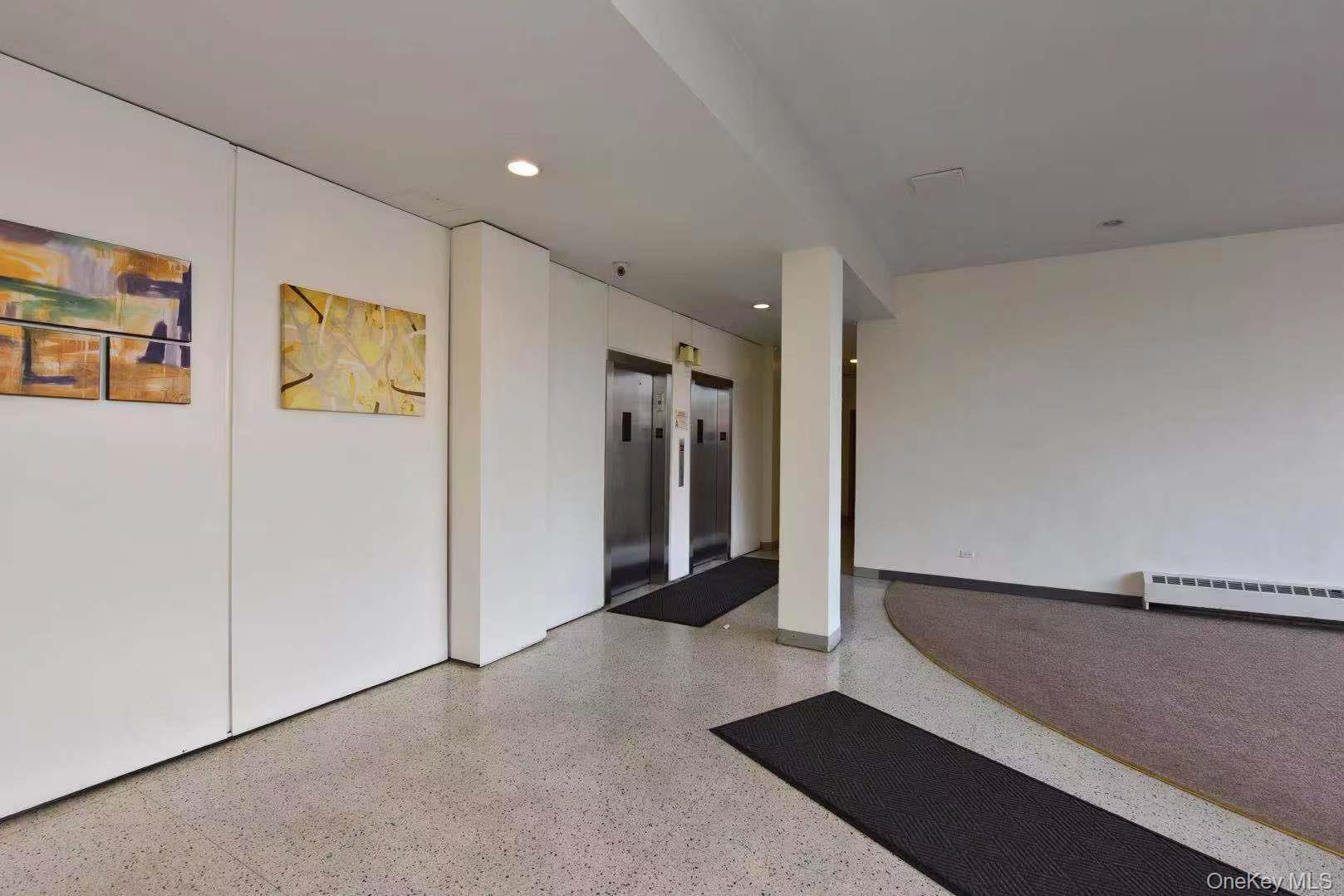 15272 Melbourne Avenue 2g Property Photo 5