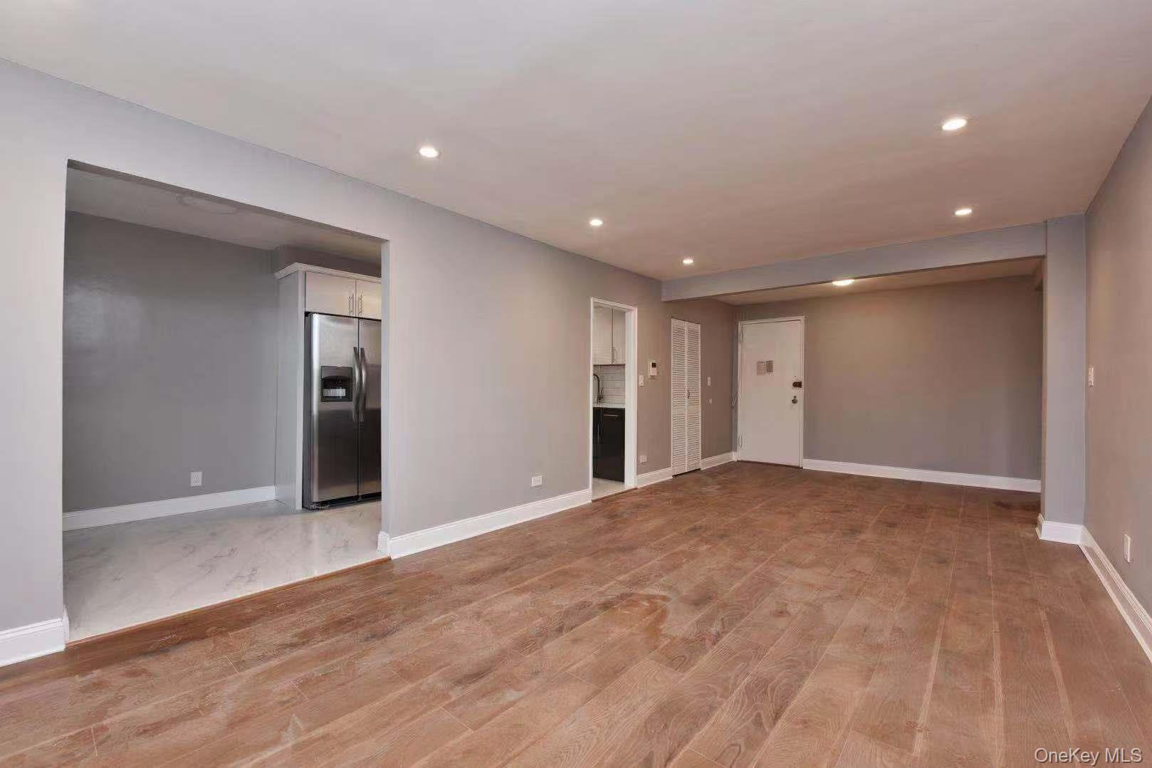 15272 Melbourne Avenue 2g Property Photo 8