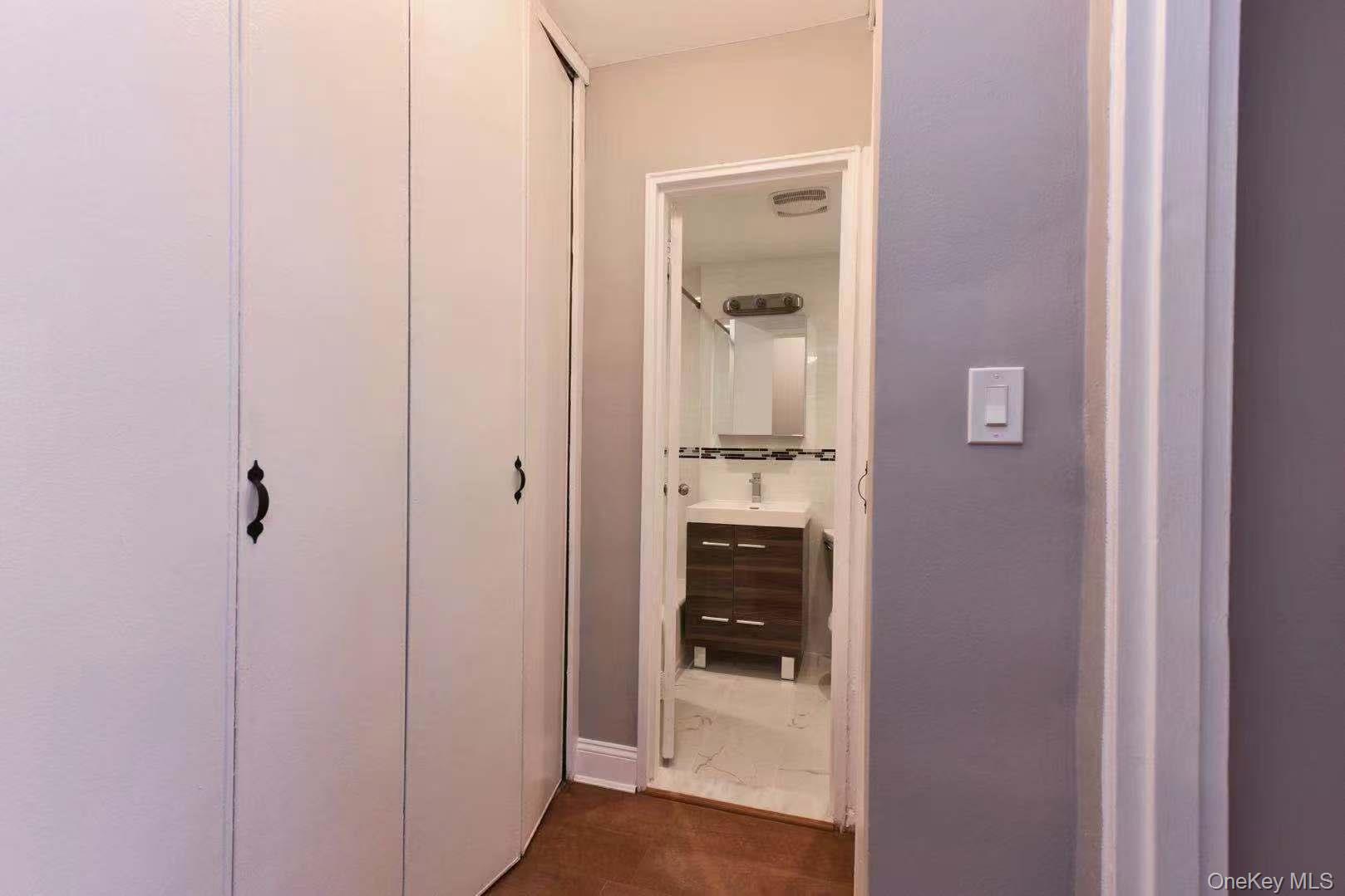 15272 Melbourne Avenue 2g Property Photo 11