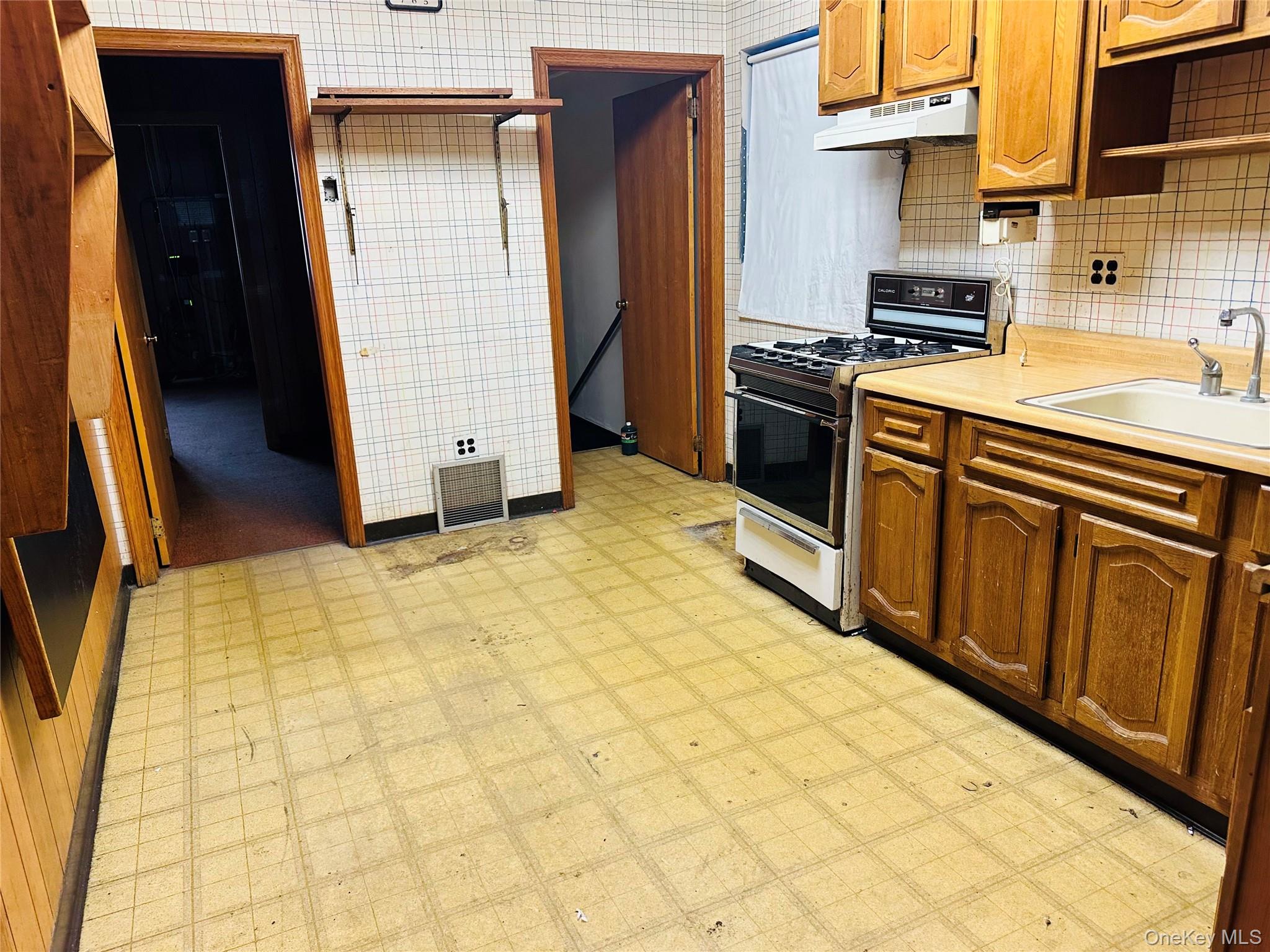 211 Depot Road Property Photo 17