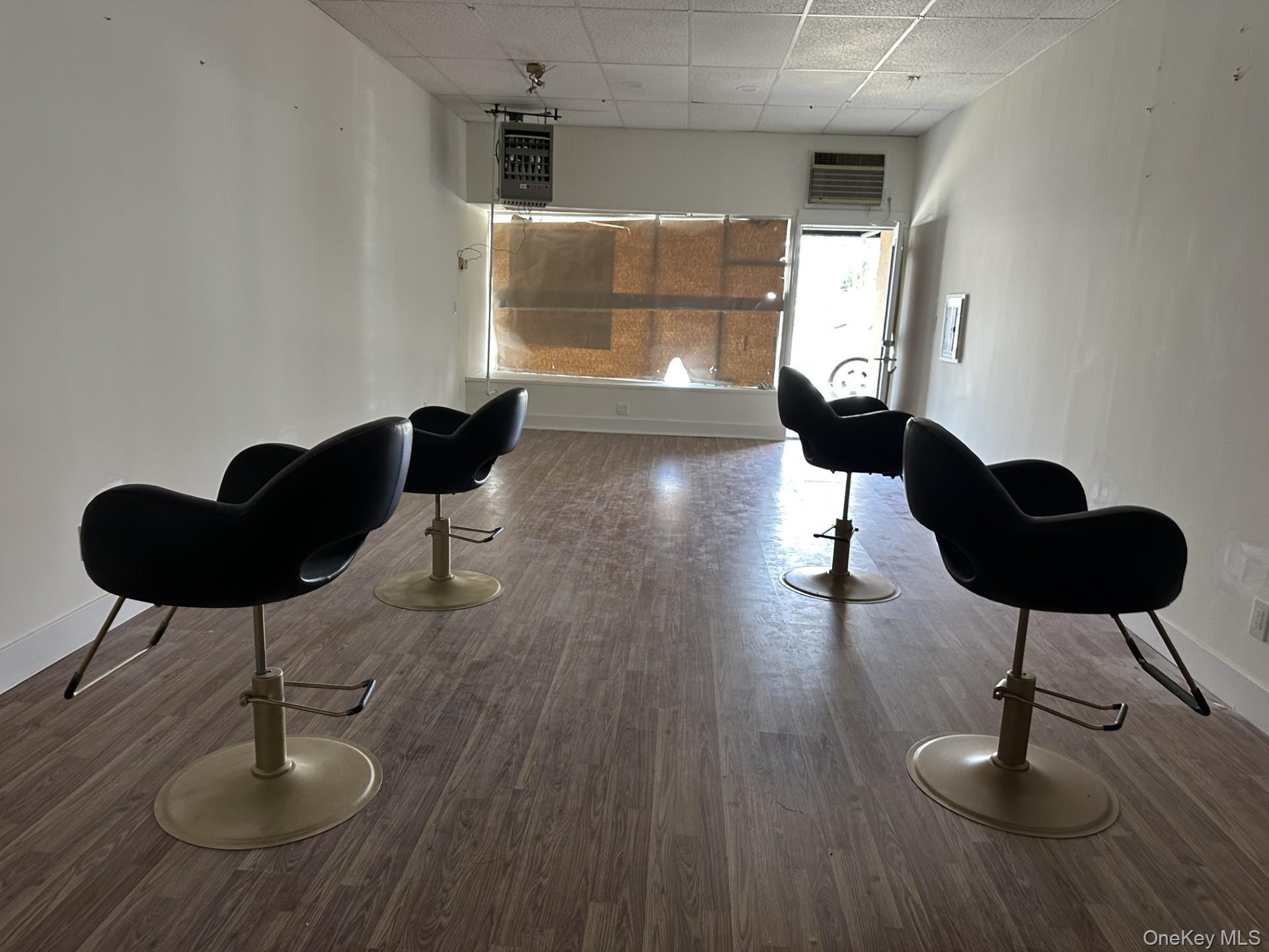 2095 Wantagh Avenue Property Photo 3