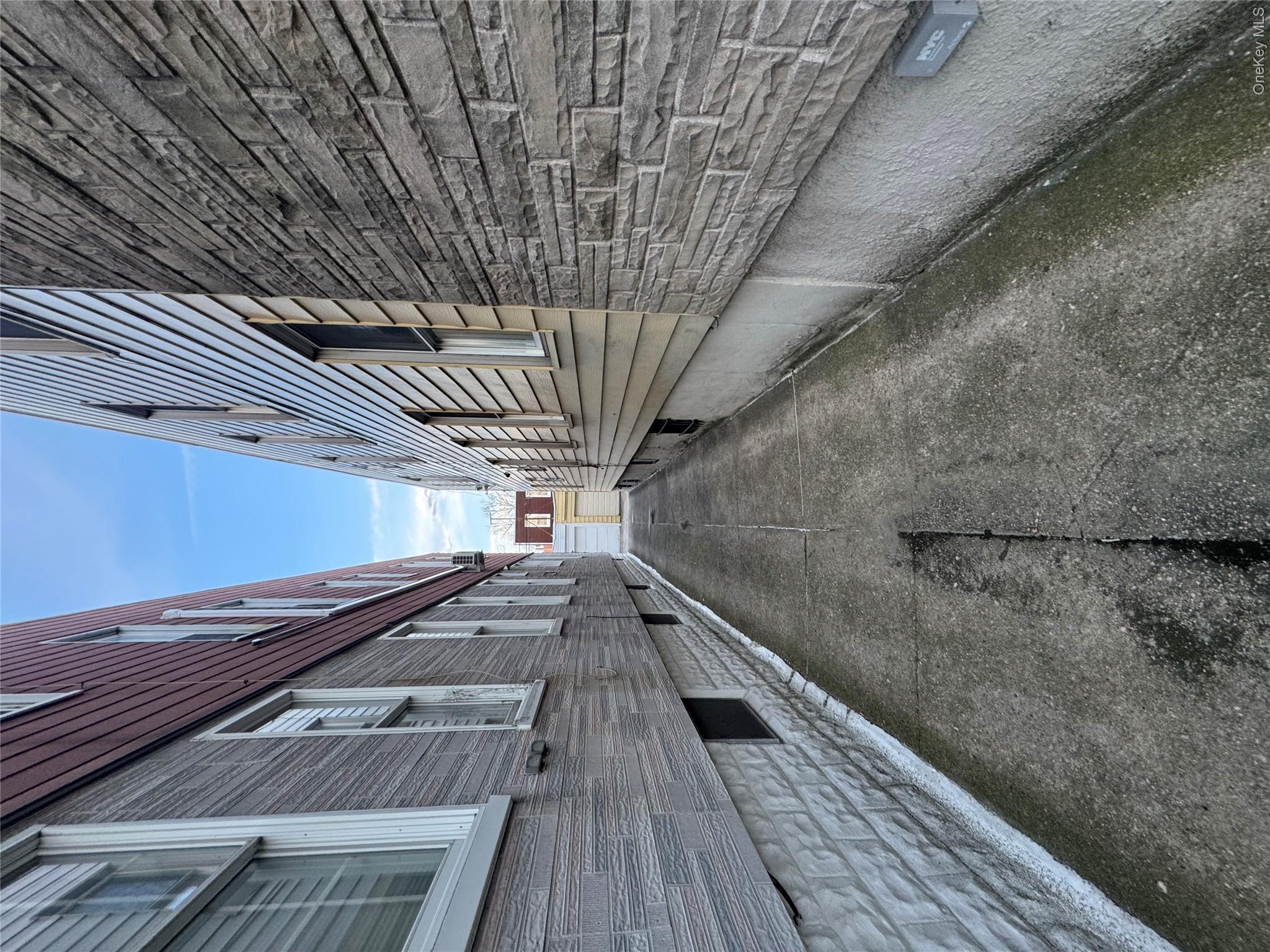 7027 68th Place Property Photo 17
