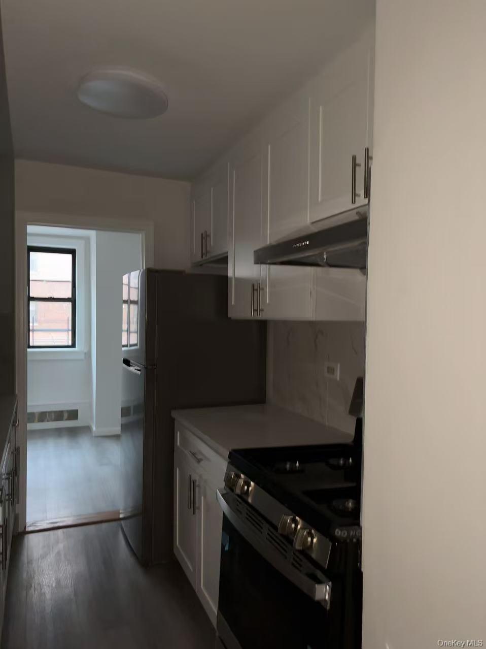 5530 98 Place 2b Property Photo 4