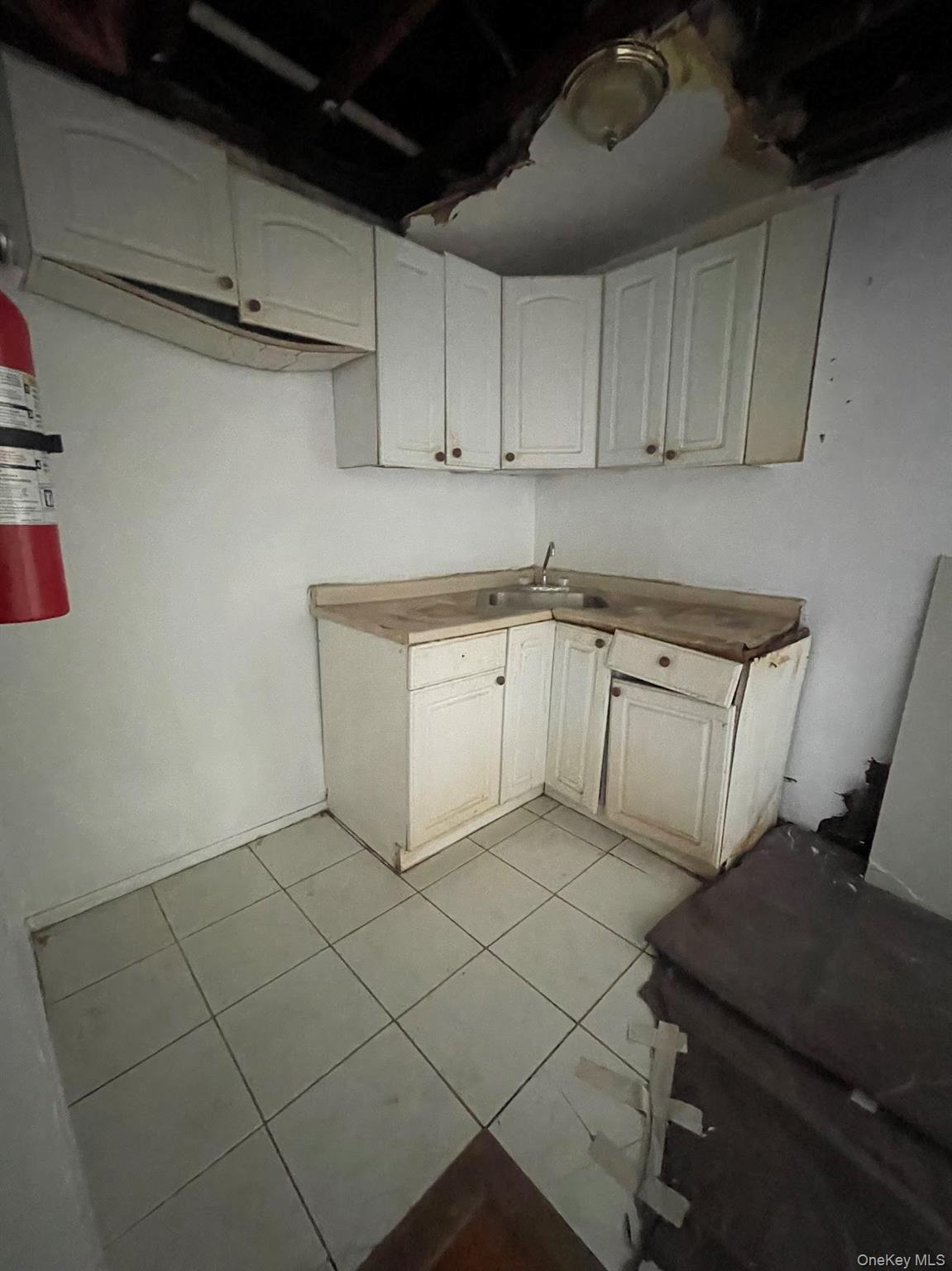 13022 Springfield Boulevard Property Photo 5