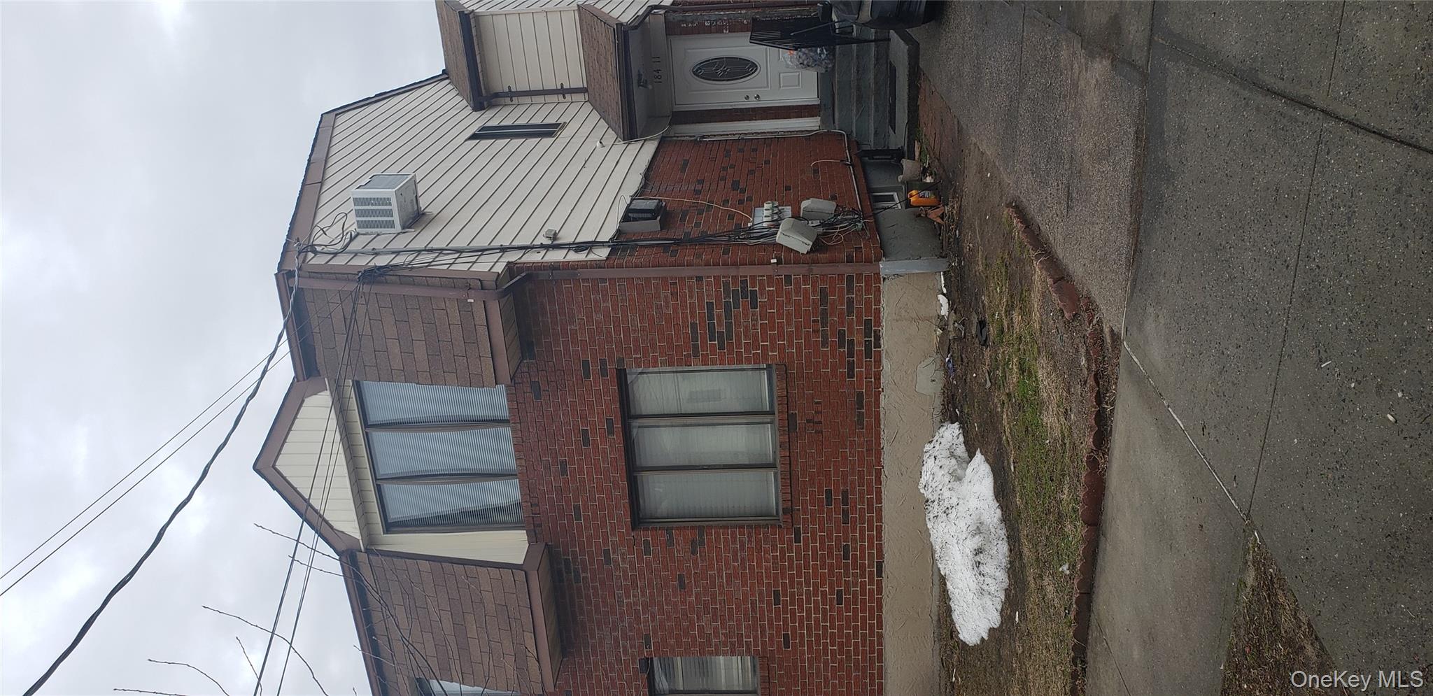 18411 144th Road Property Photo 2