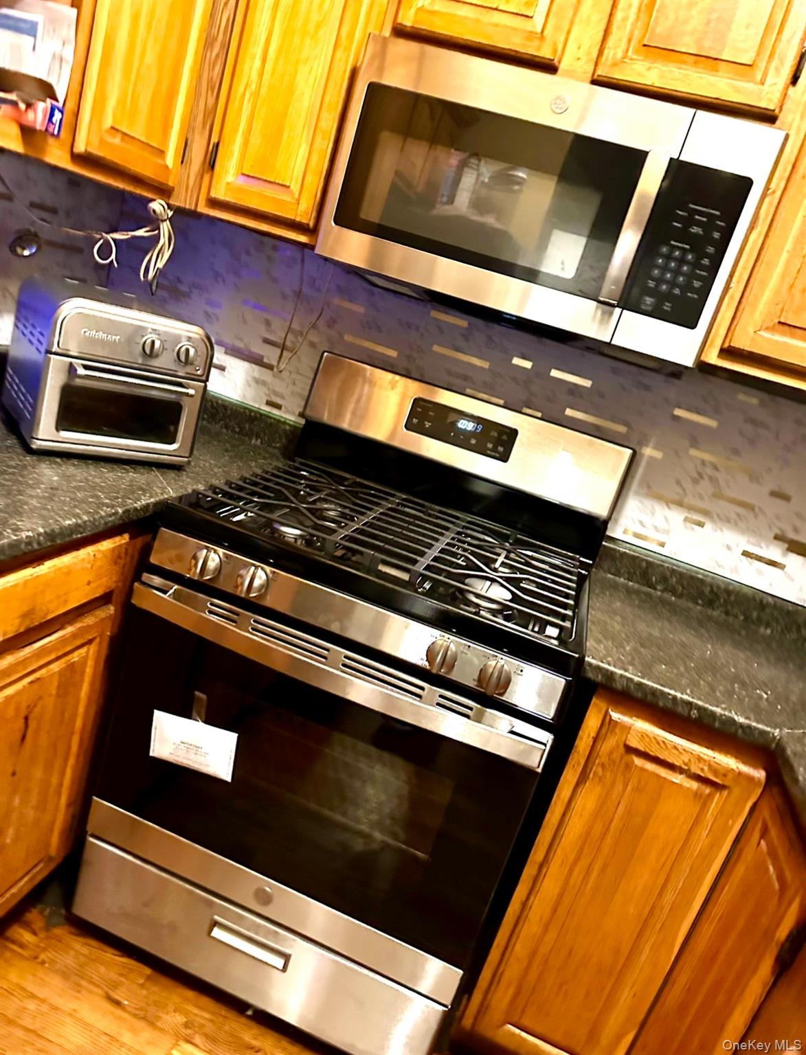 1538 Saint Marks Avenue Property Photo 7