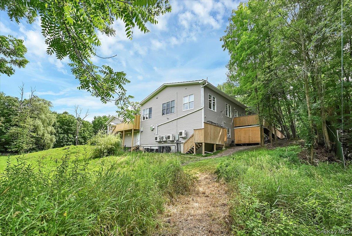 43 Freeland Street Property Photo 8
