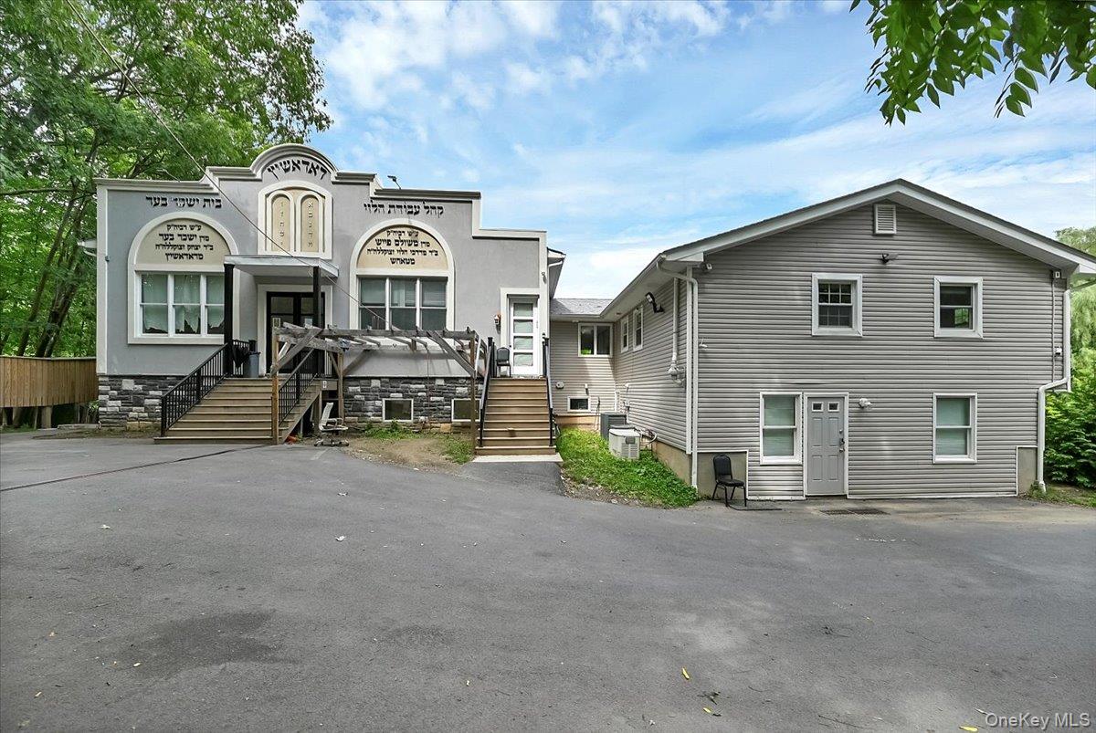 43 Freeland Street Property Photo 9