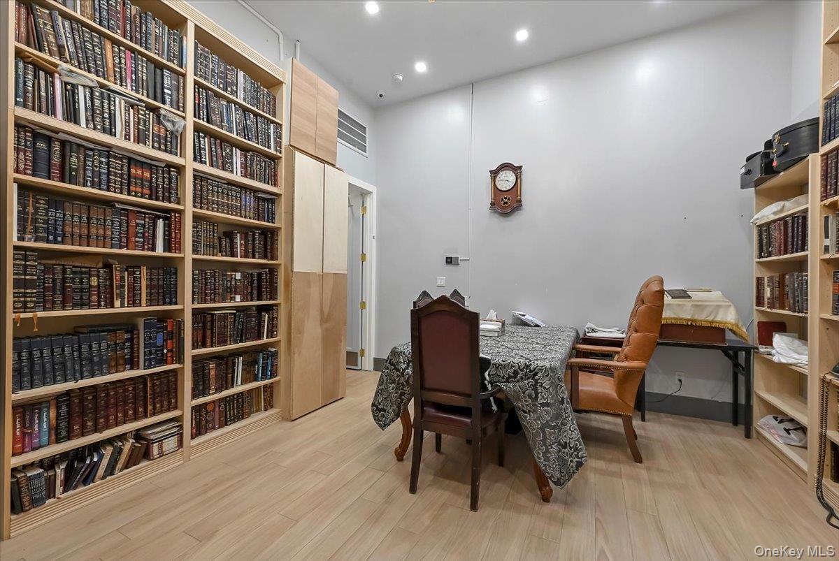 43 Freeland Street Property Photo 16
