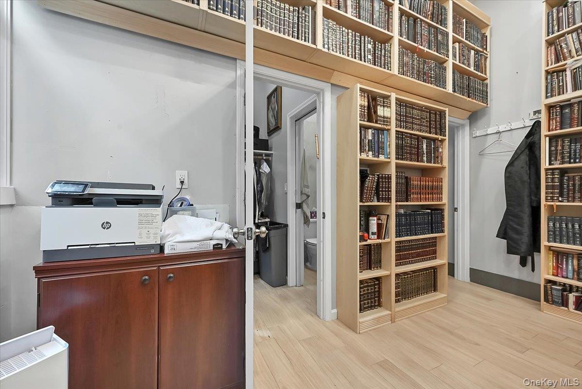 43 Freeland Street Property Photo 25