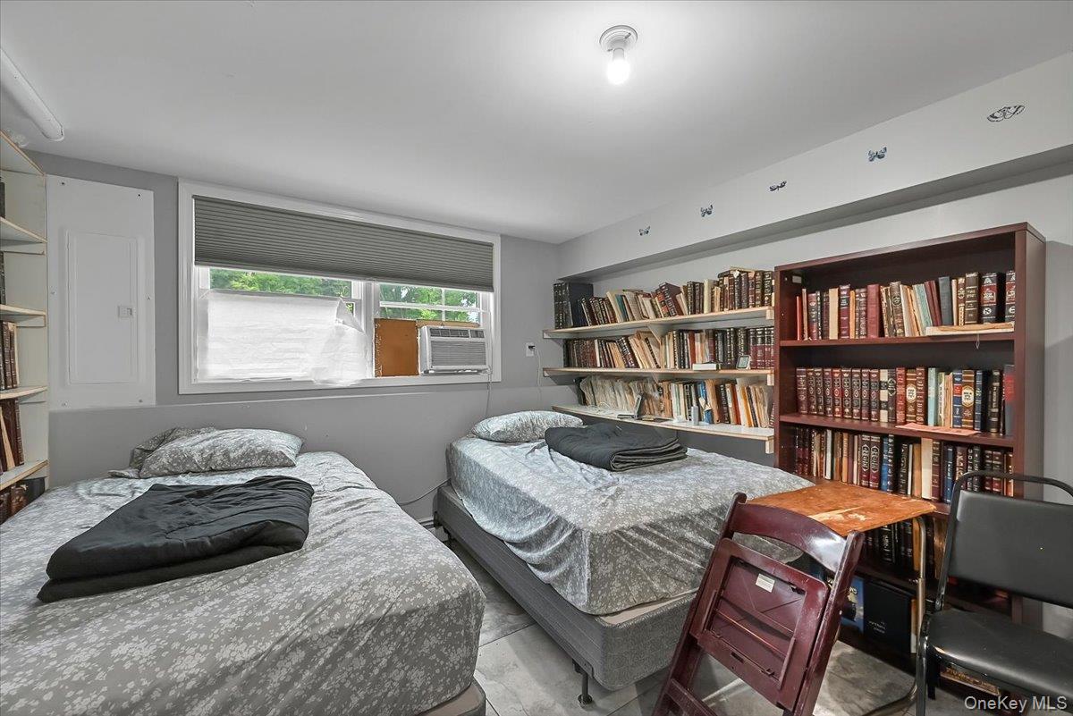43 Freeland Street Property Photo 41